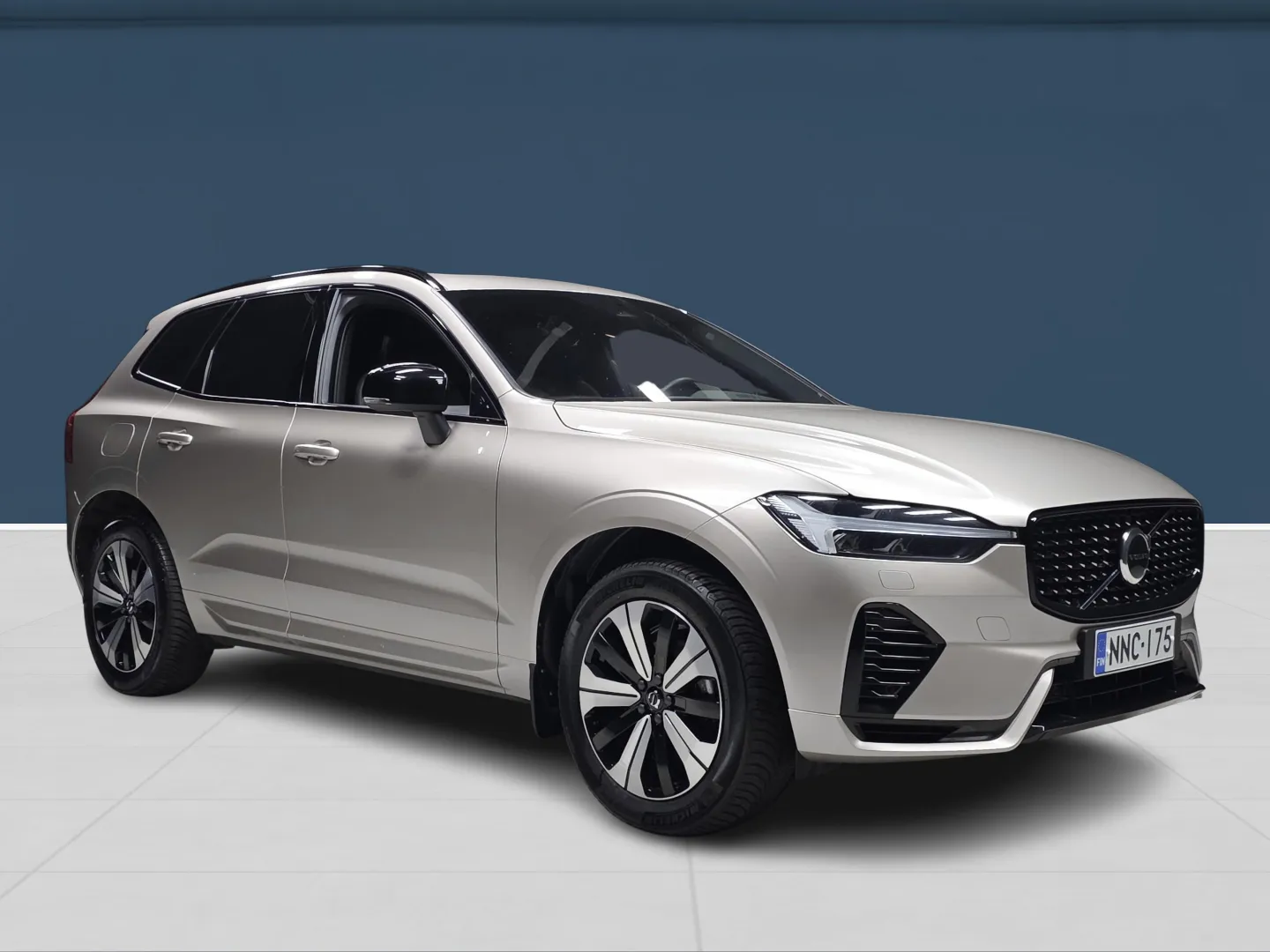 Autokuva 3 - NNC-175