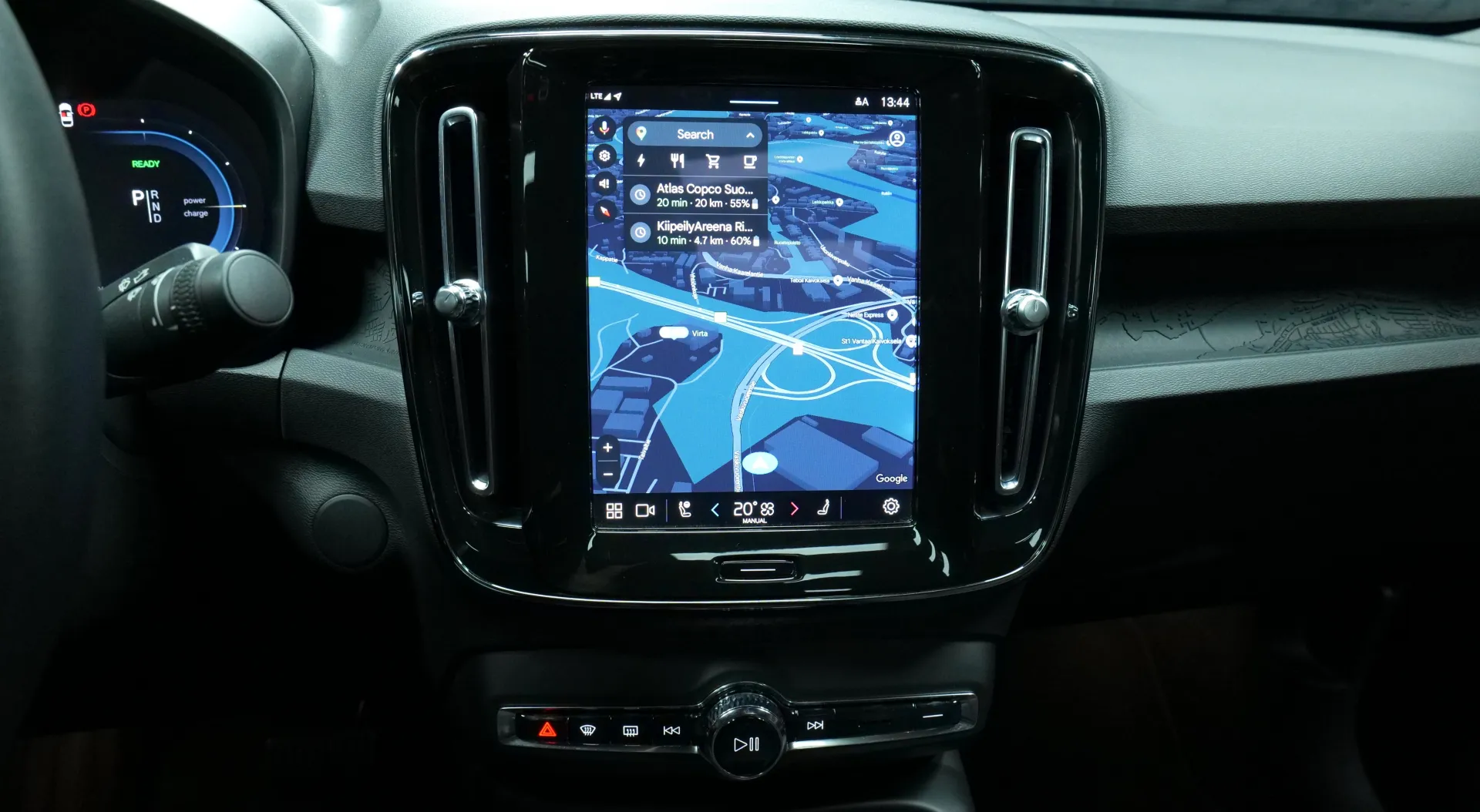 Autokuva 9 - NNC-655