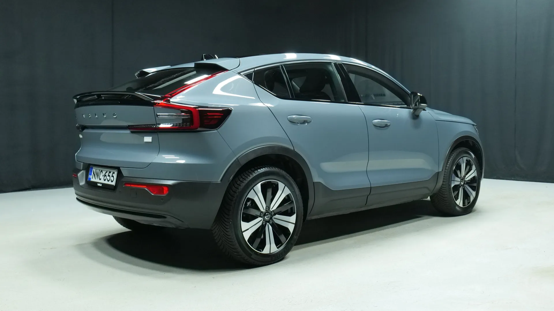 Autokuva 3 - NNC-655