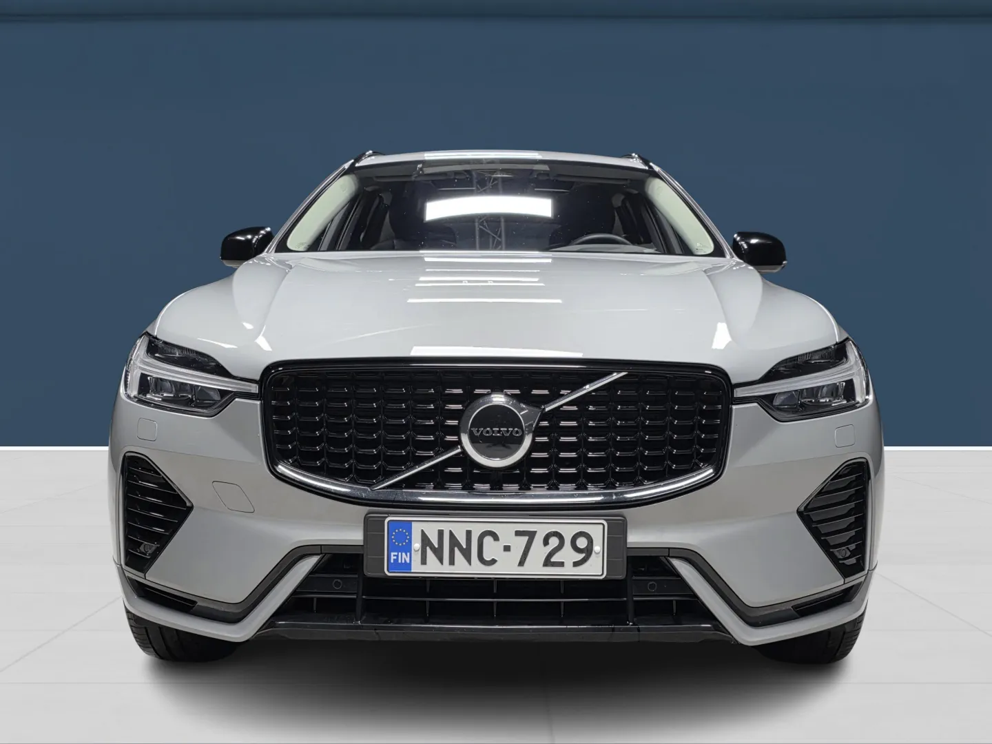 Autokuva 2 - NNC-729
