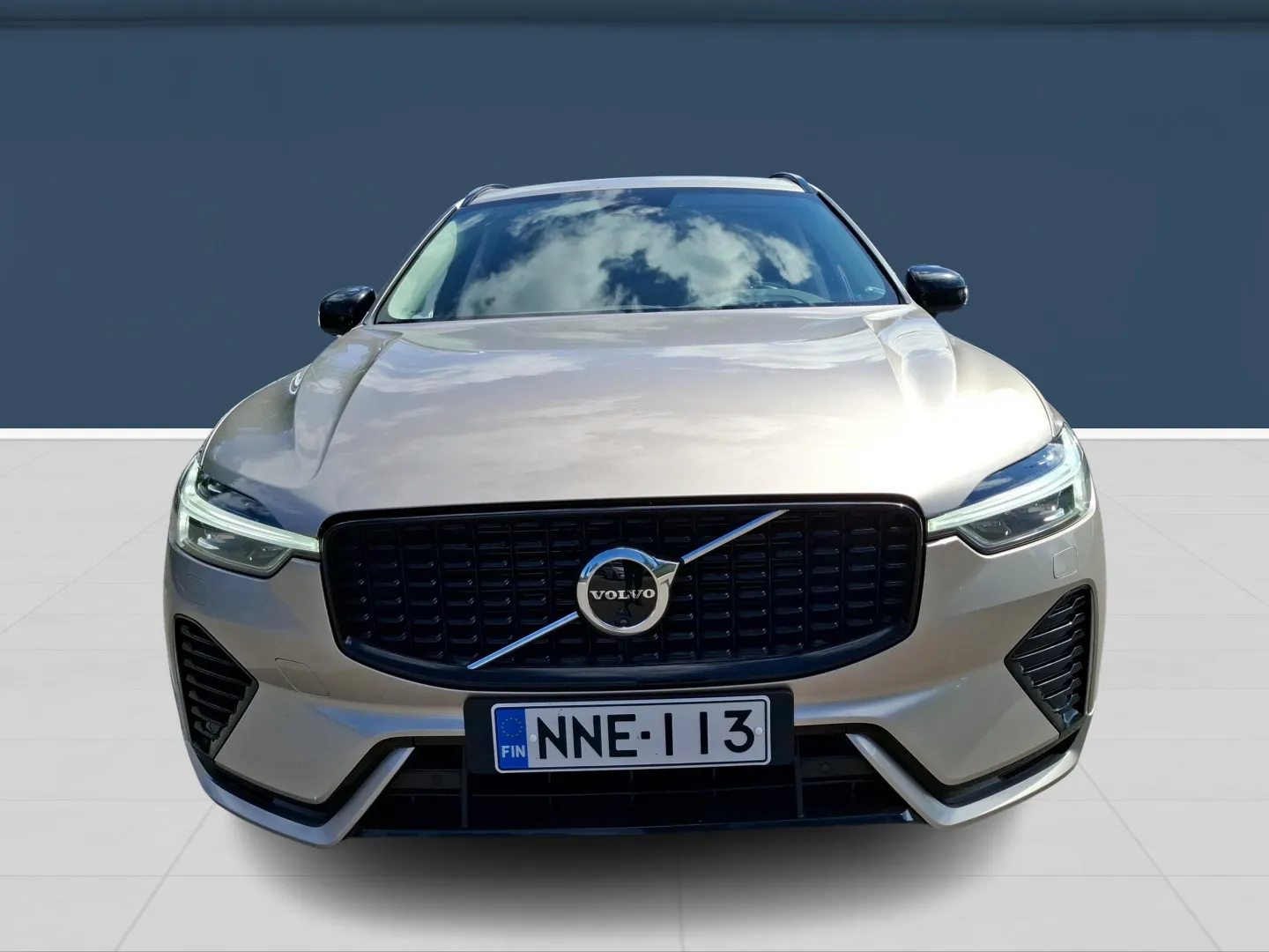 Autokuva 2 - NNE-113