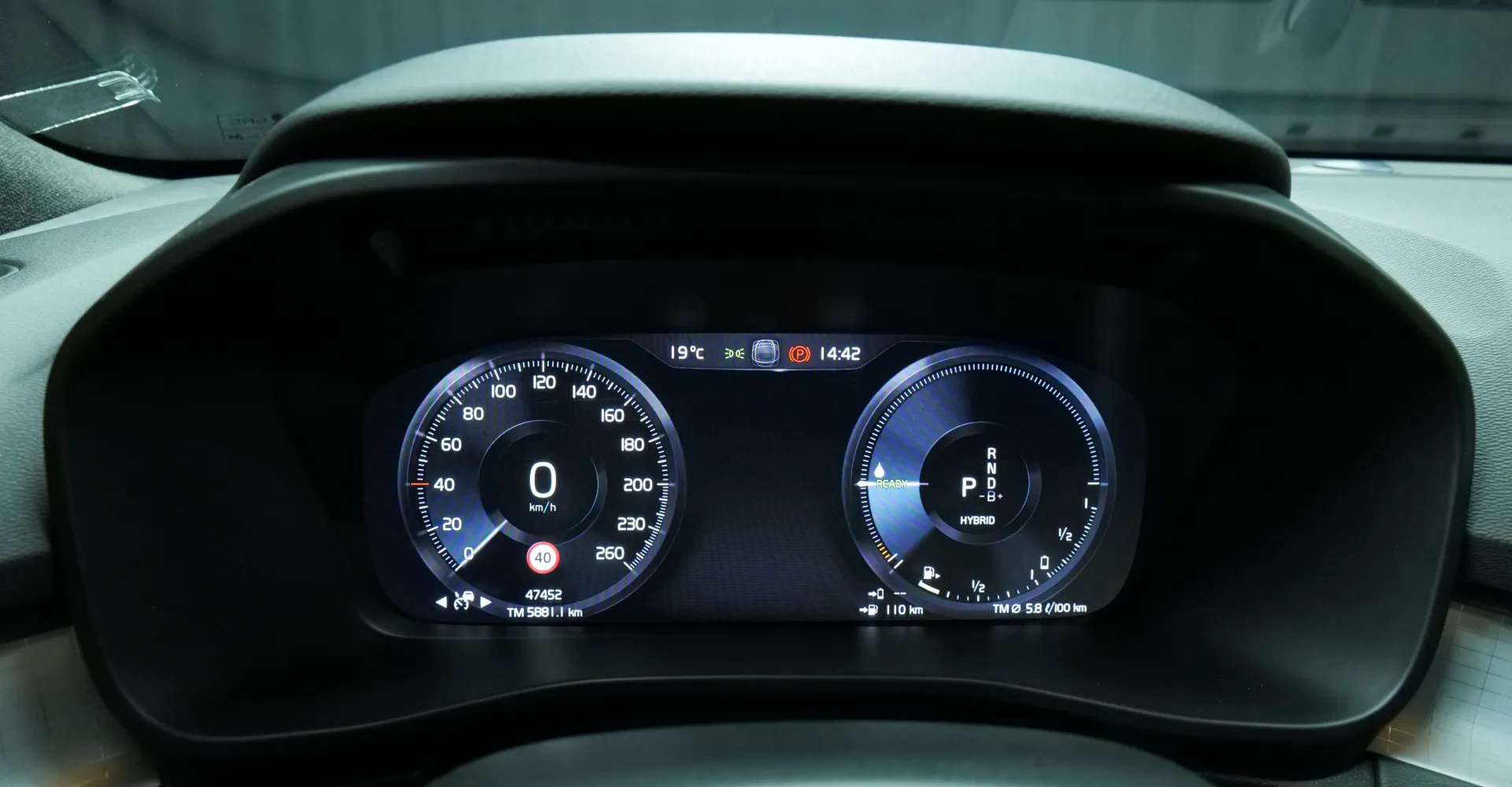 Autokuva 6 - NNE-794