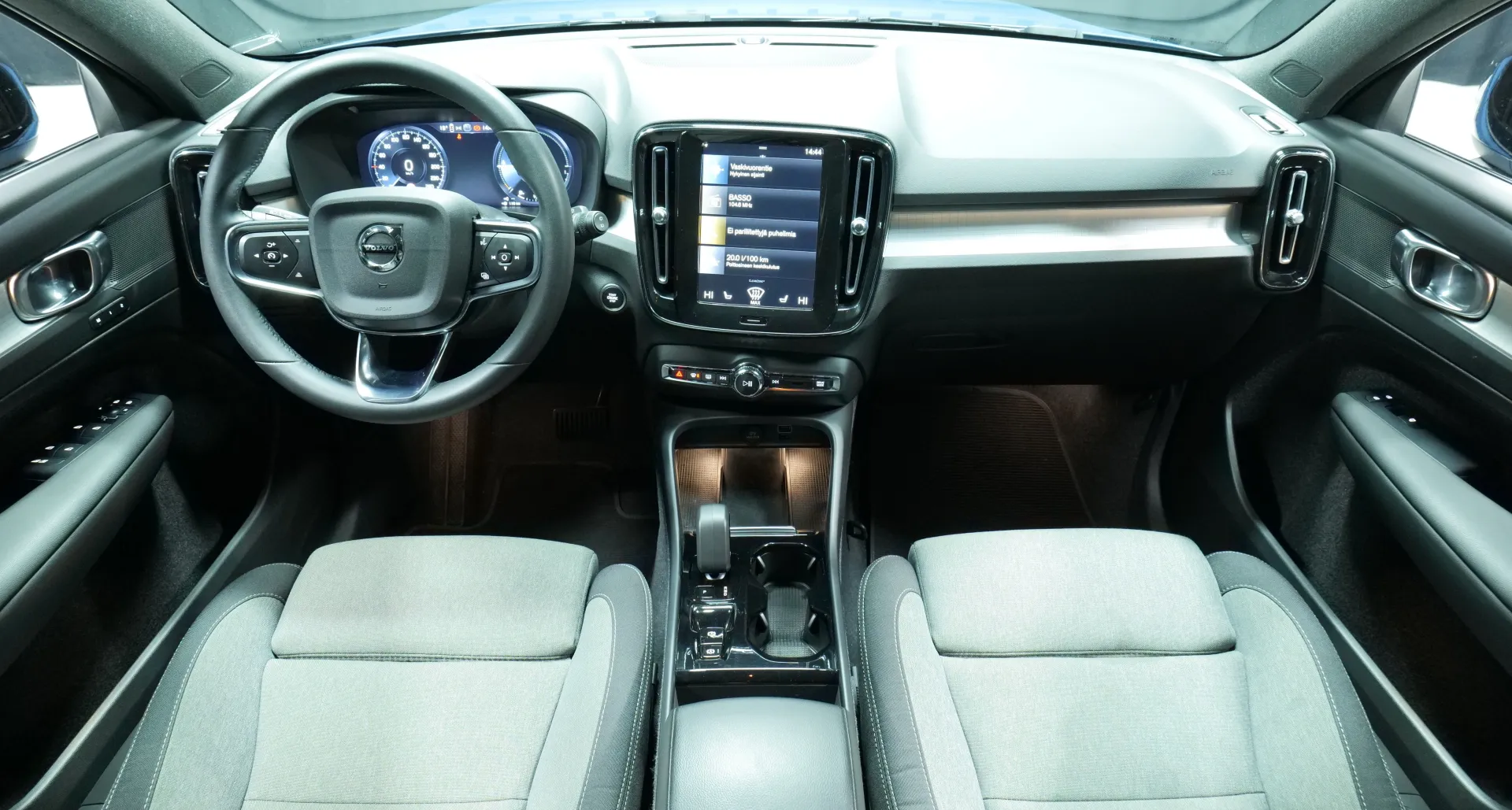 Autokuva 14 - NNE-794