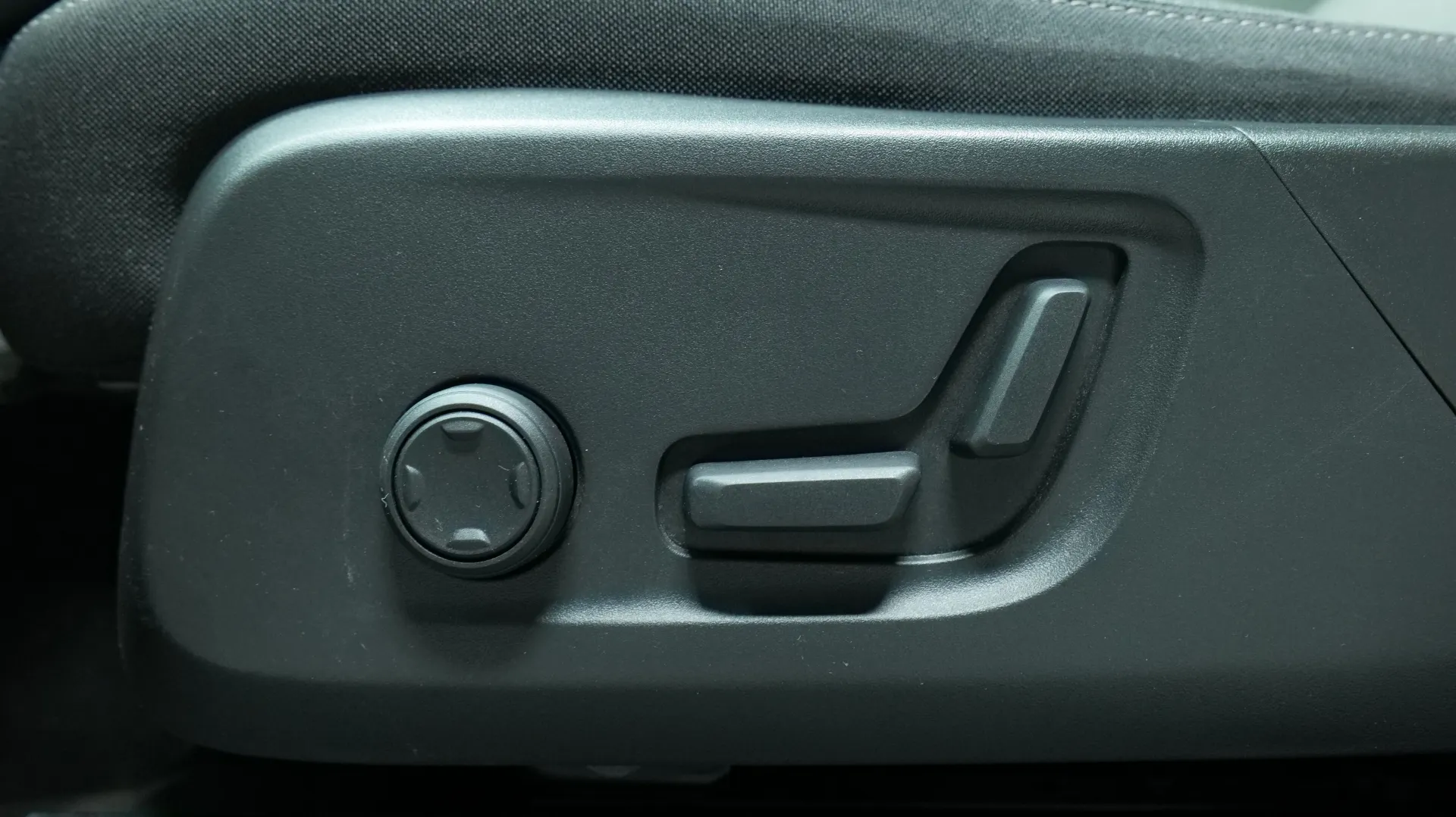 Autokuva 11 - NNE-795