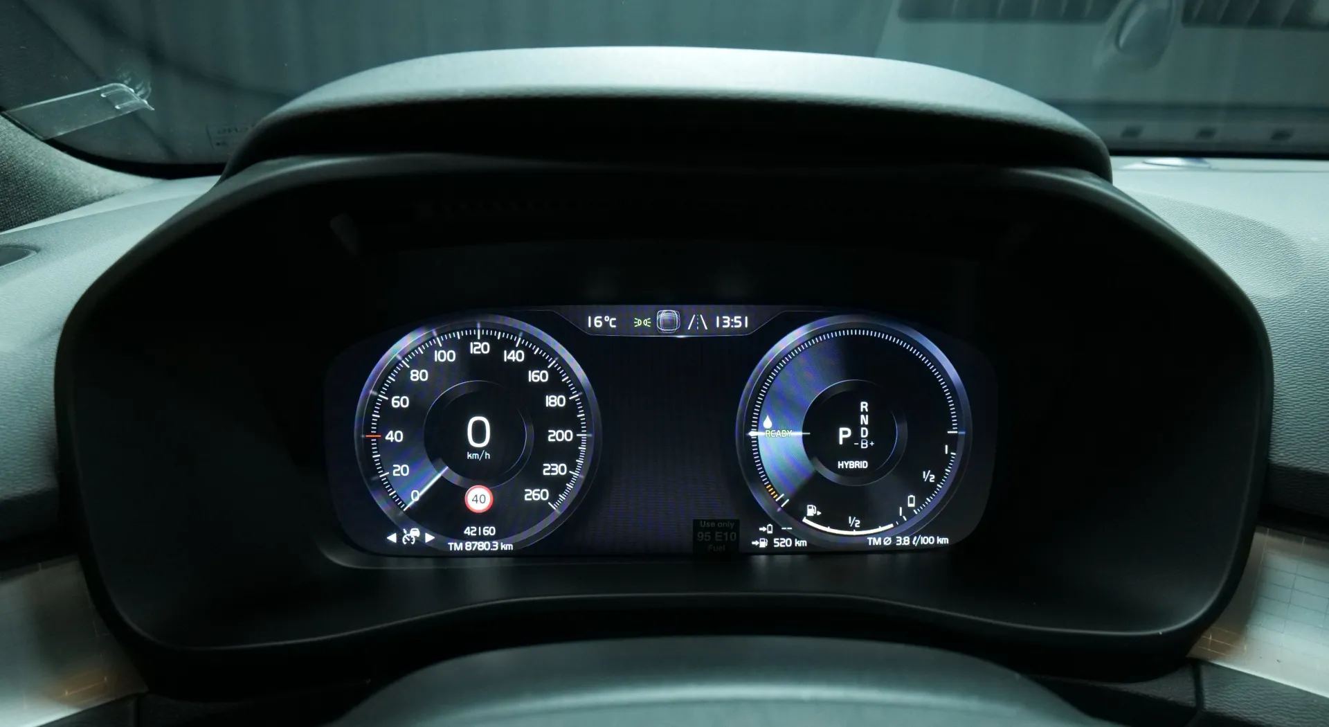 Autokuva 6 - NNE-795