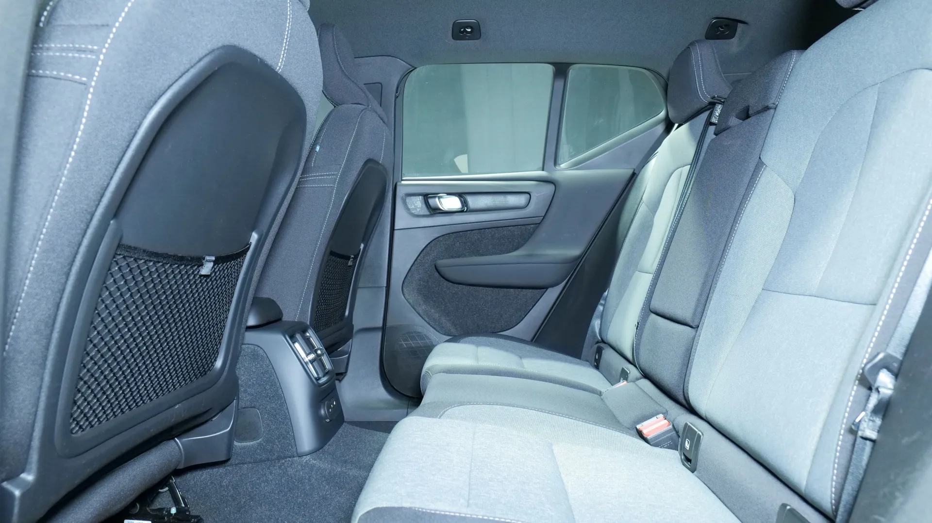 Autokuva 16 - NNE-795