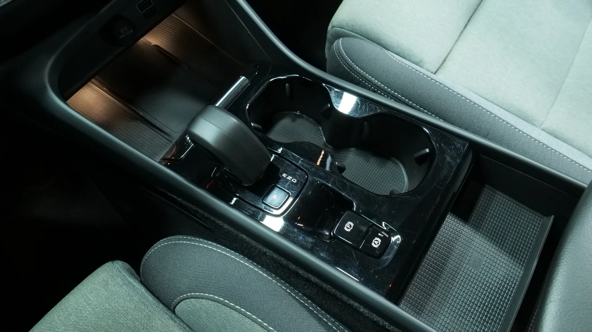 Autokuva 10 - NNE-795