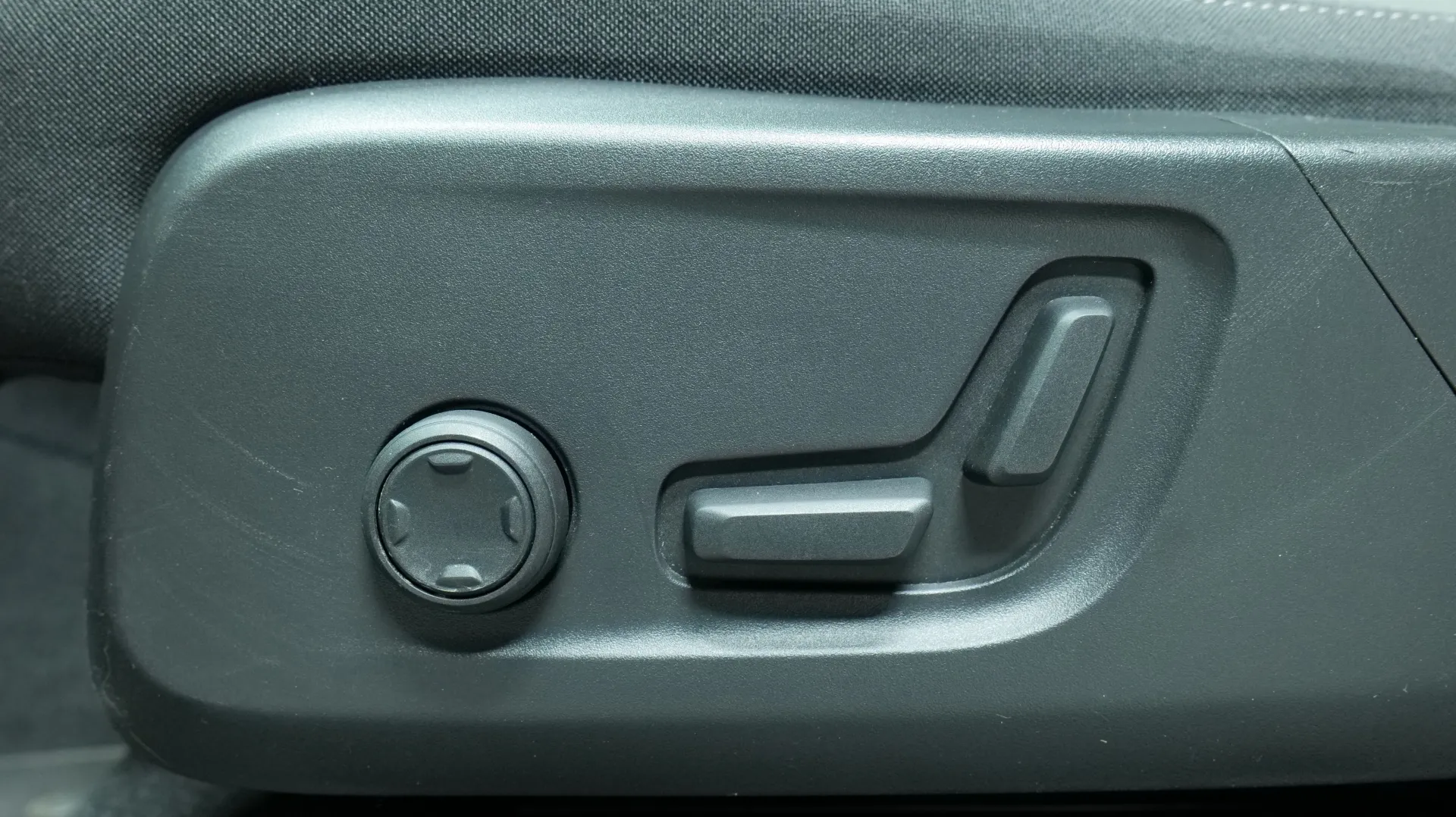 Autokuva 11 - NNE-796