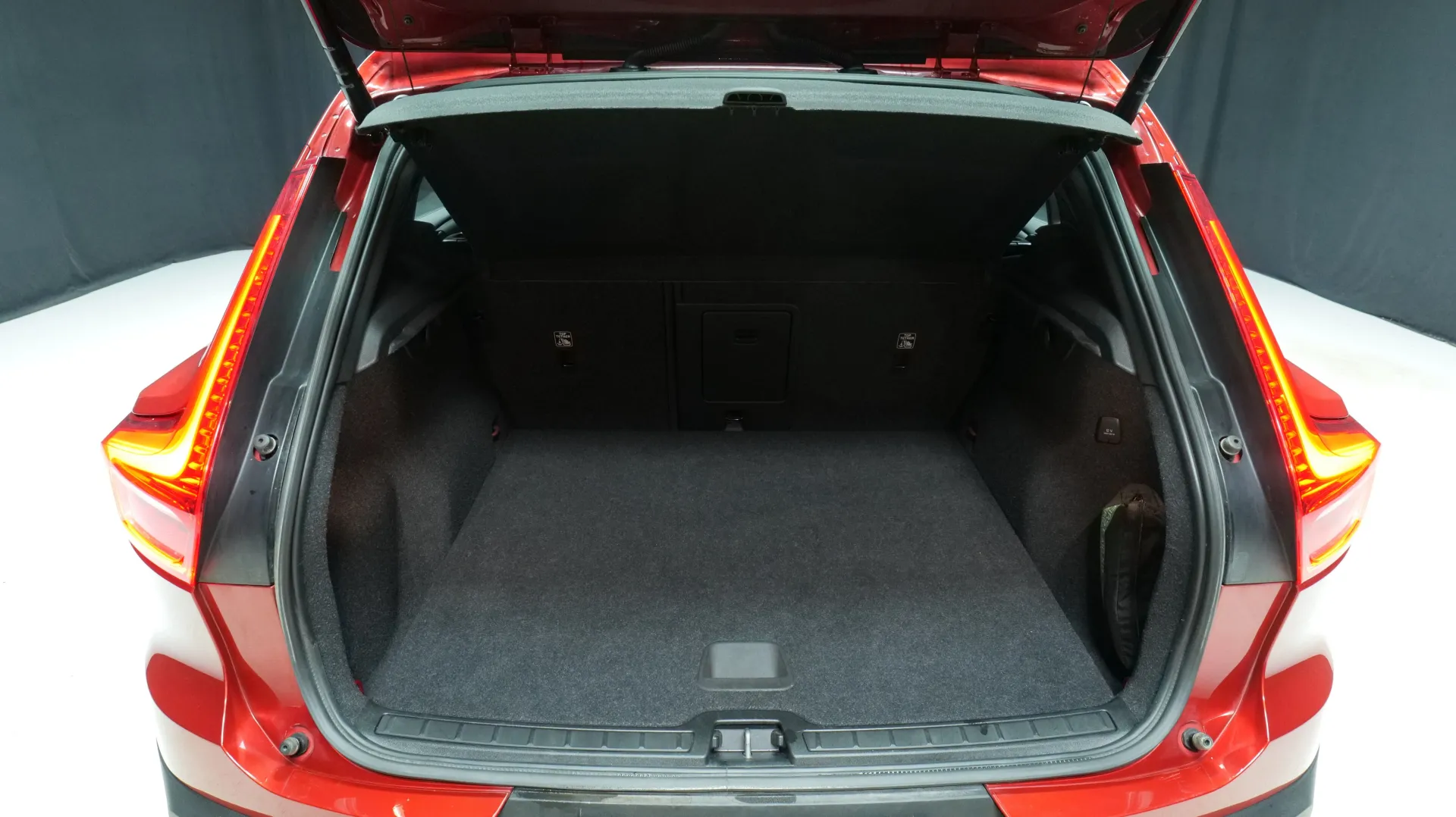 Autokuva 17 - NNE-796