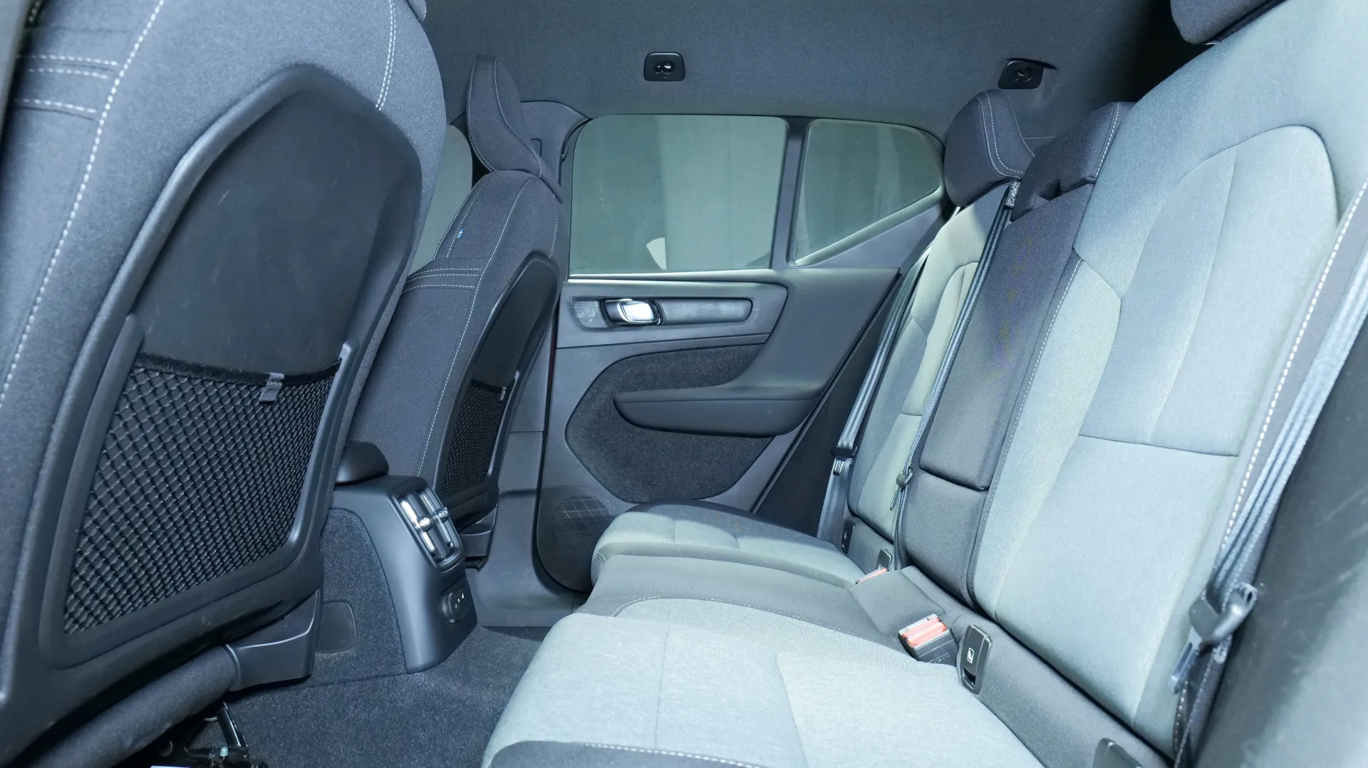 Autokuva 16 - NNE-796