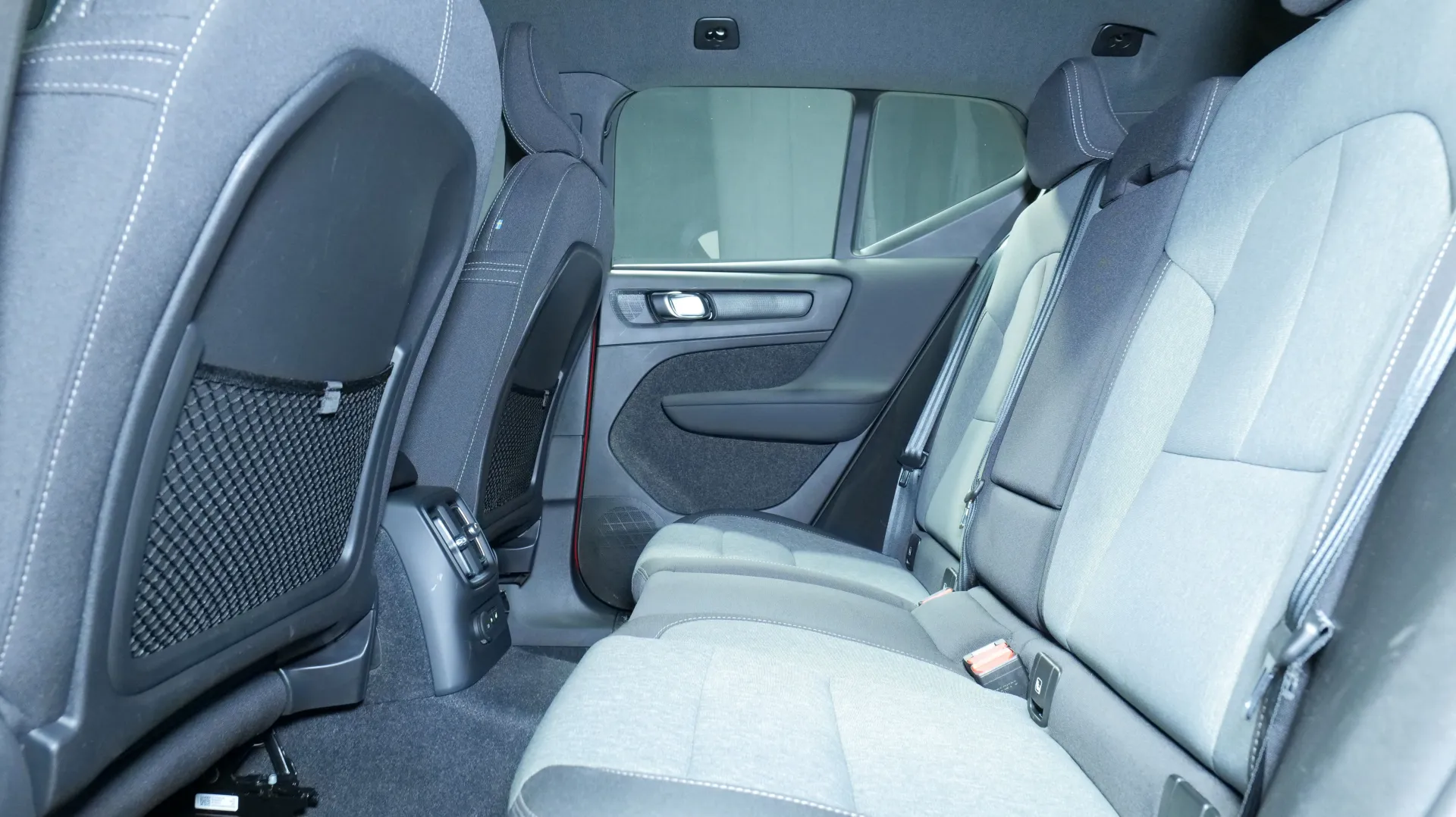 Autokuva 16 - NNE-809