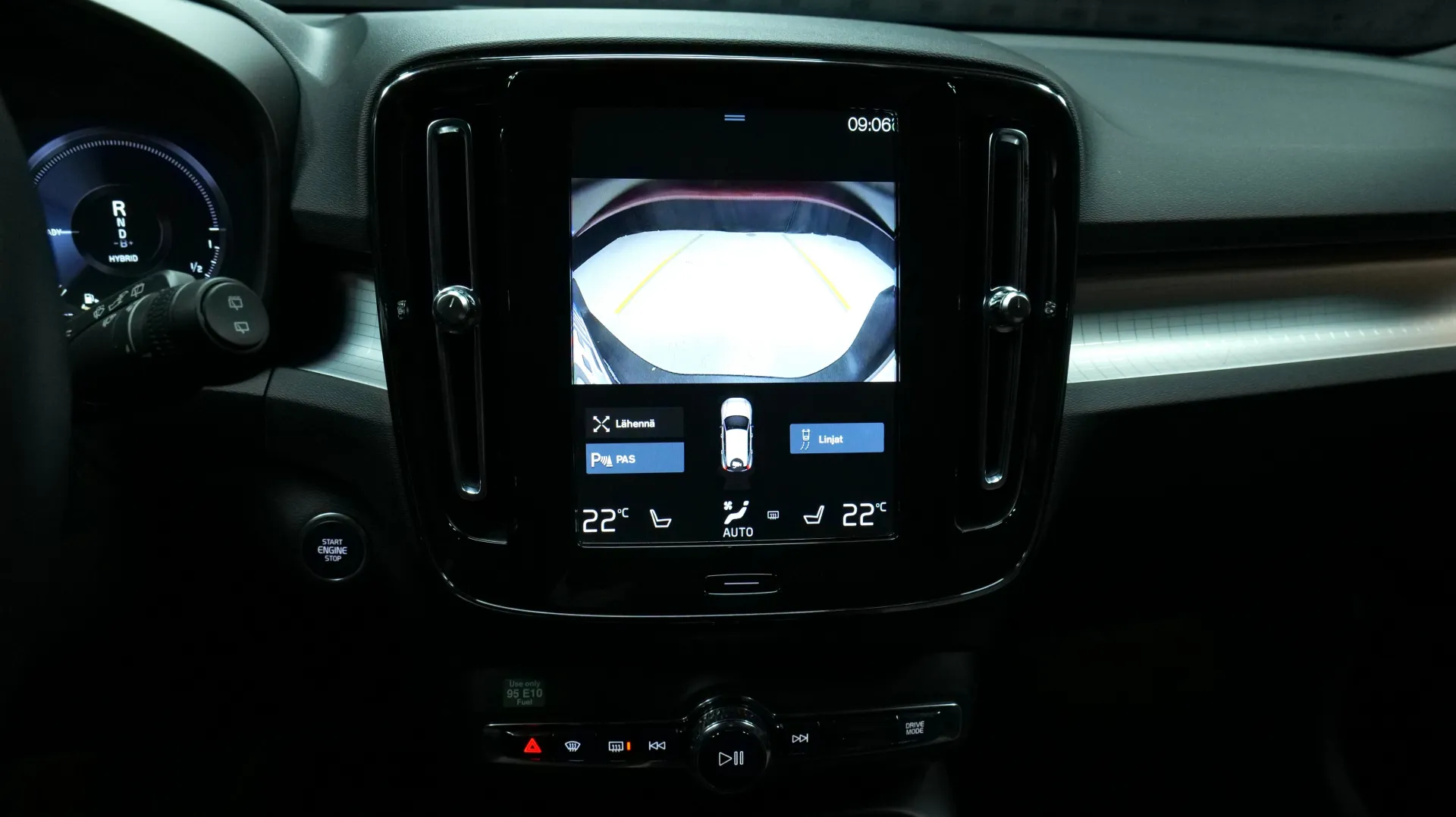 Autokuva 9 - NNE-809