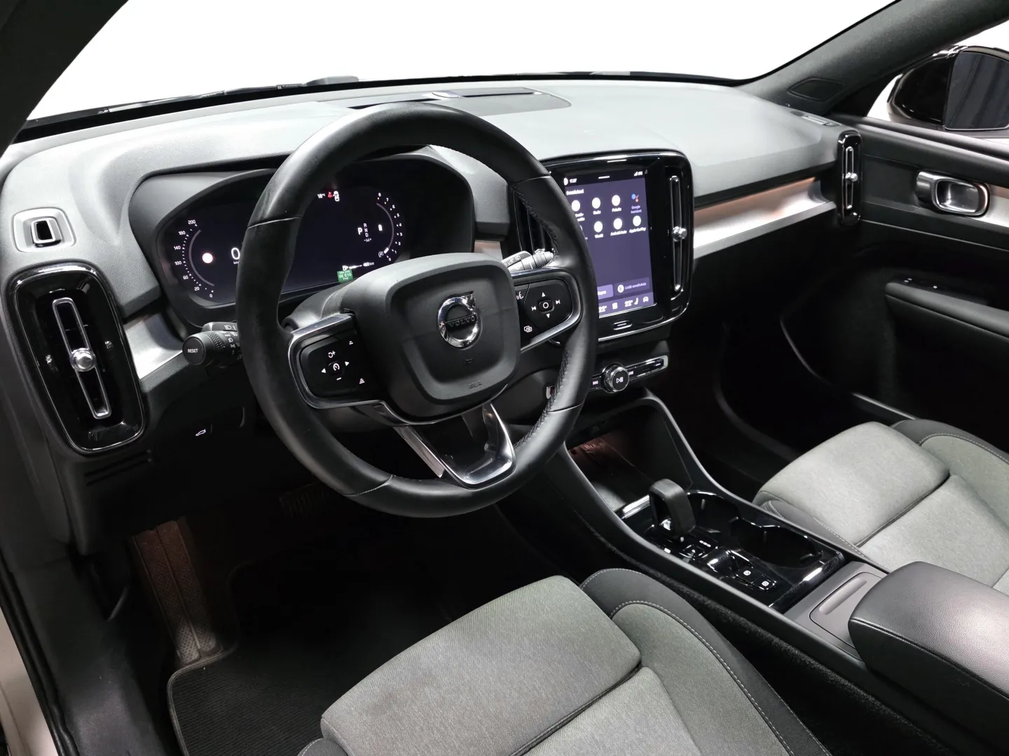 Autokuva 8 - NNM-288