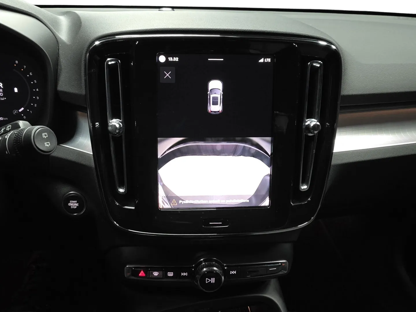 Autokuva 13 - NNM-289