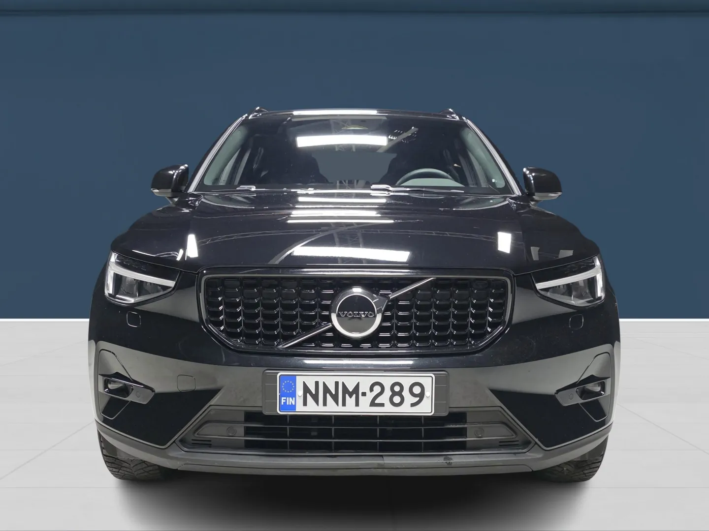 Autokuva 2 - NNM-289