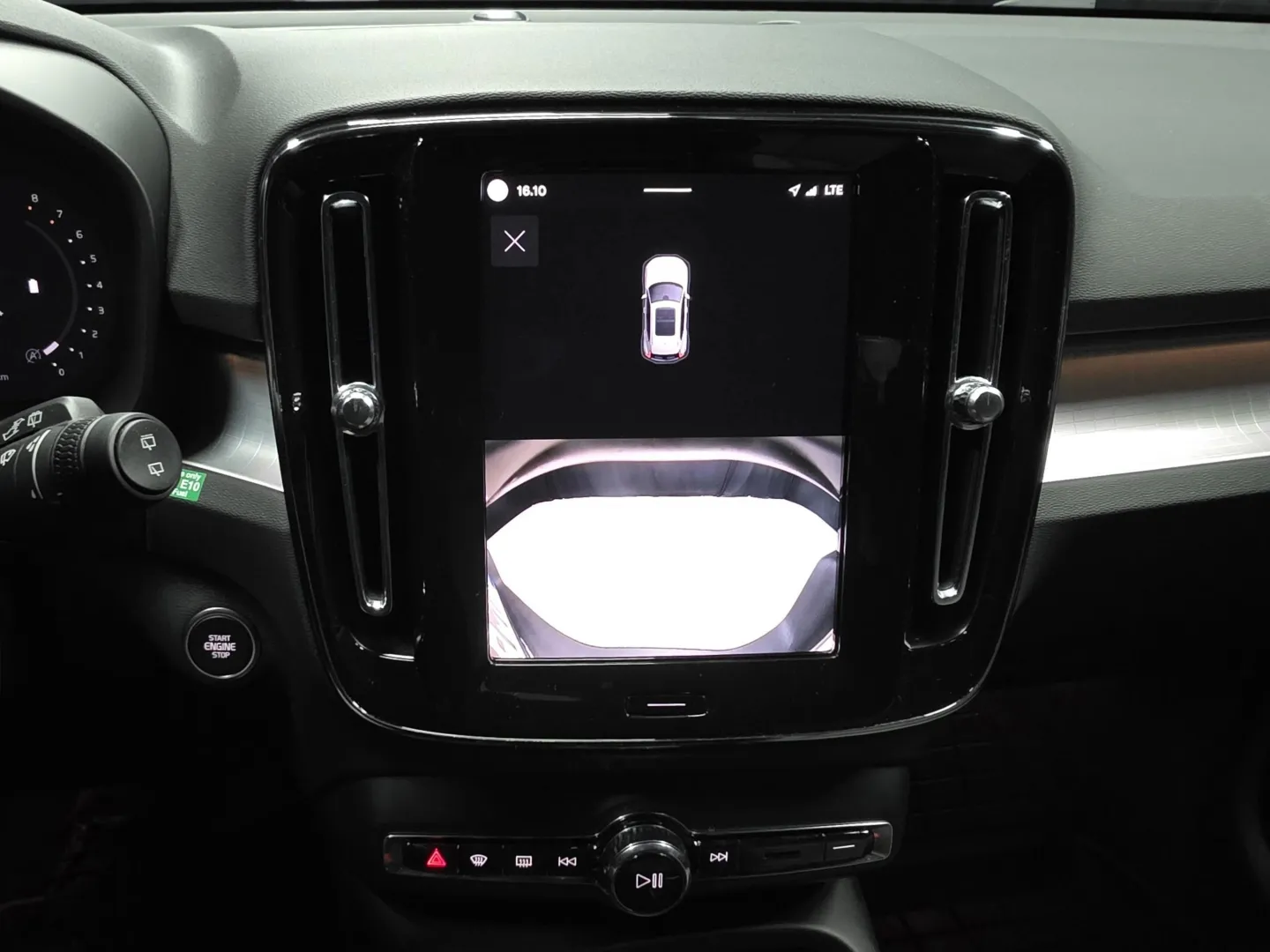 Autokuva 14 - NNM-291