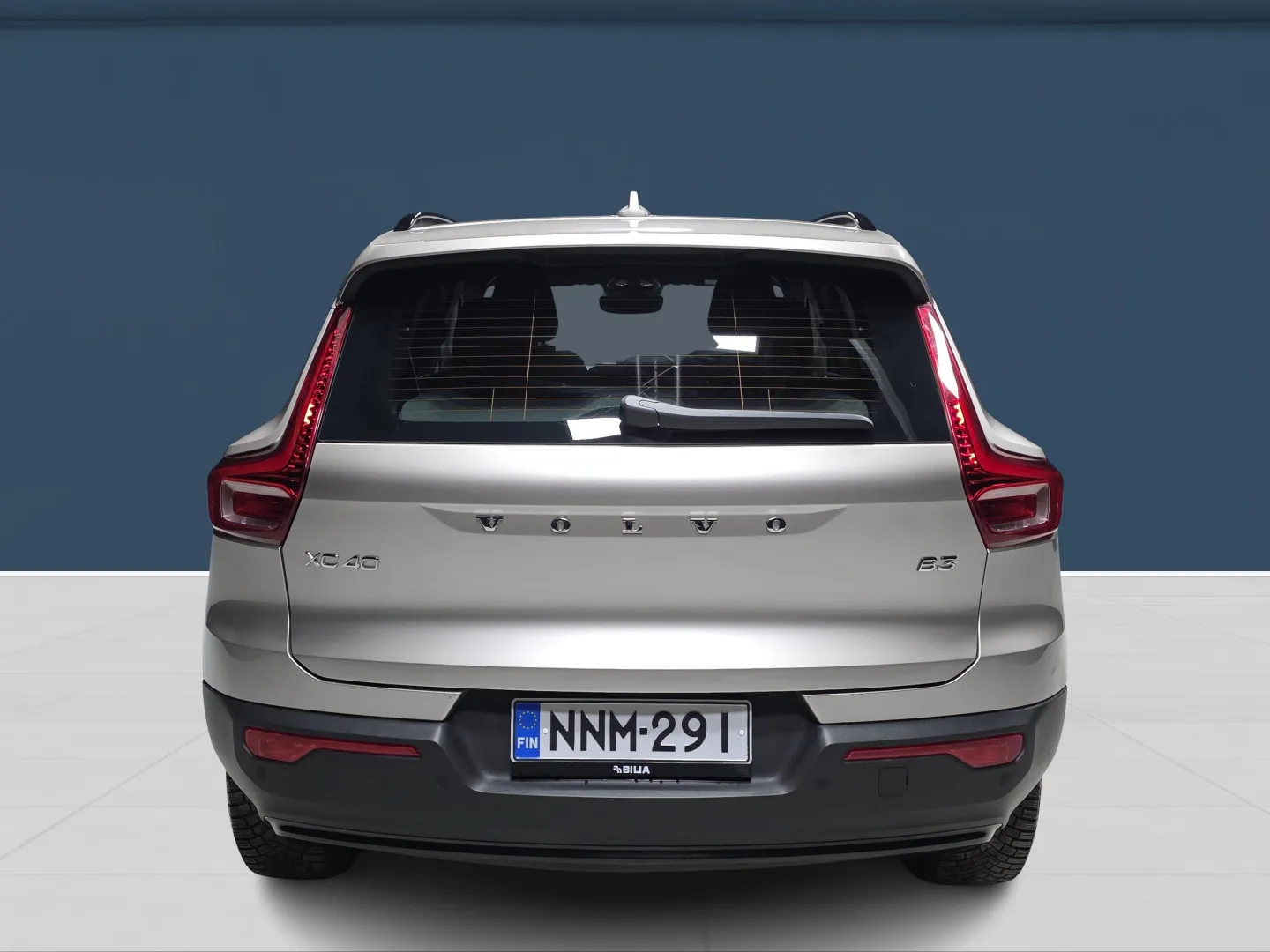 Autokuva 5 - NNM-291