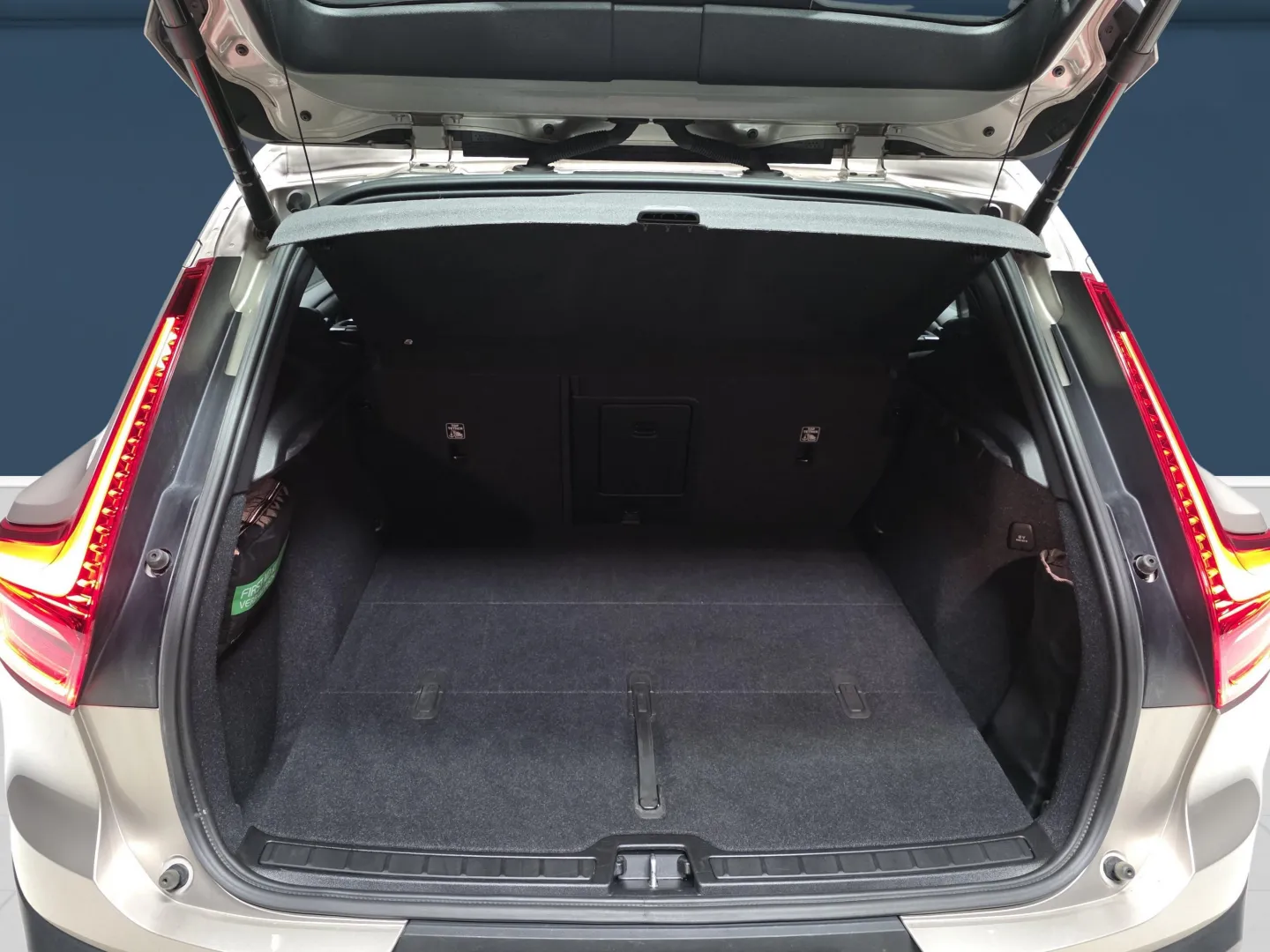 Autokuva 11 - NNM-292