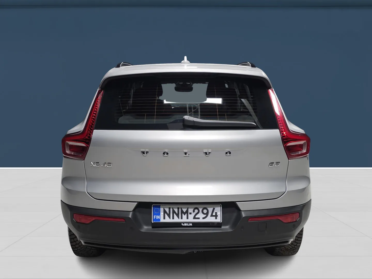 Autokuva 5 - NNM-294