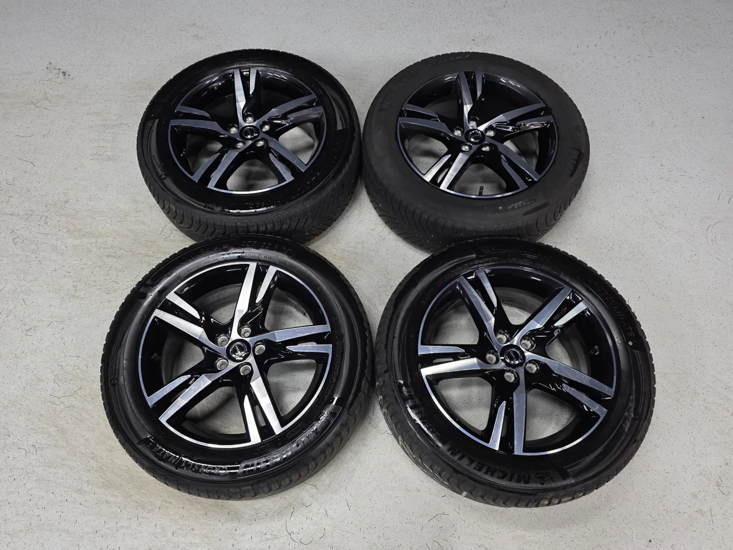 Autokuva 12 - NNM-294