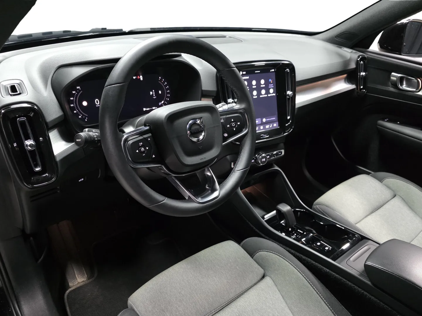 Autokuva 8 - NNM-300