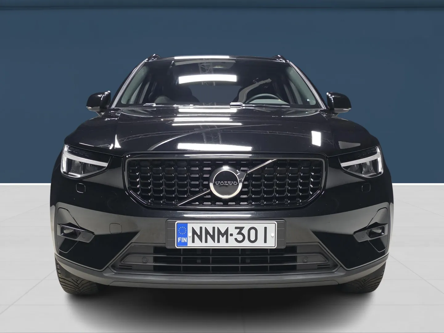 Autokuva 2 - NNM-301