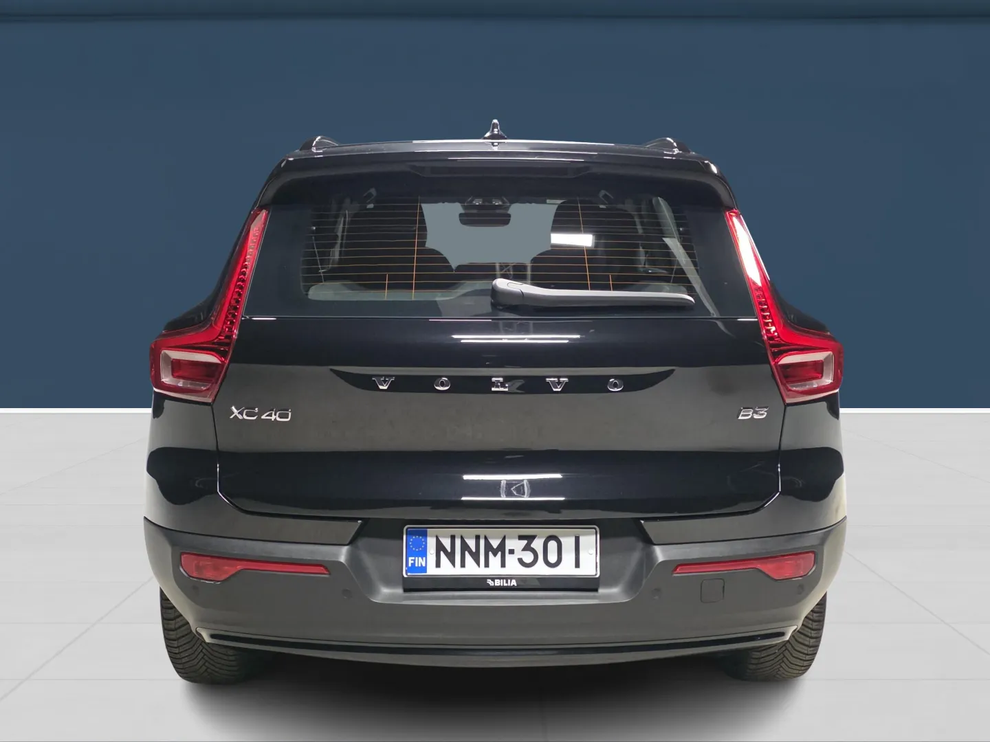 Autokuva 5 - NNM-301