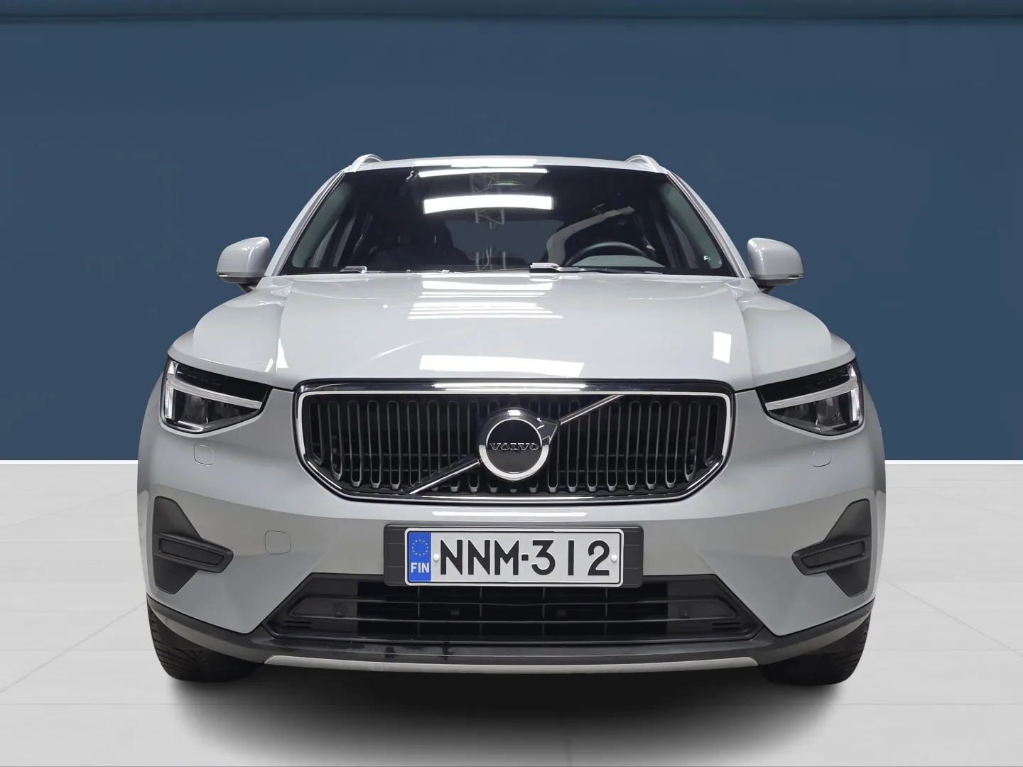 Autokuva 2 - NNM-312
