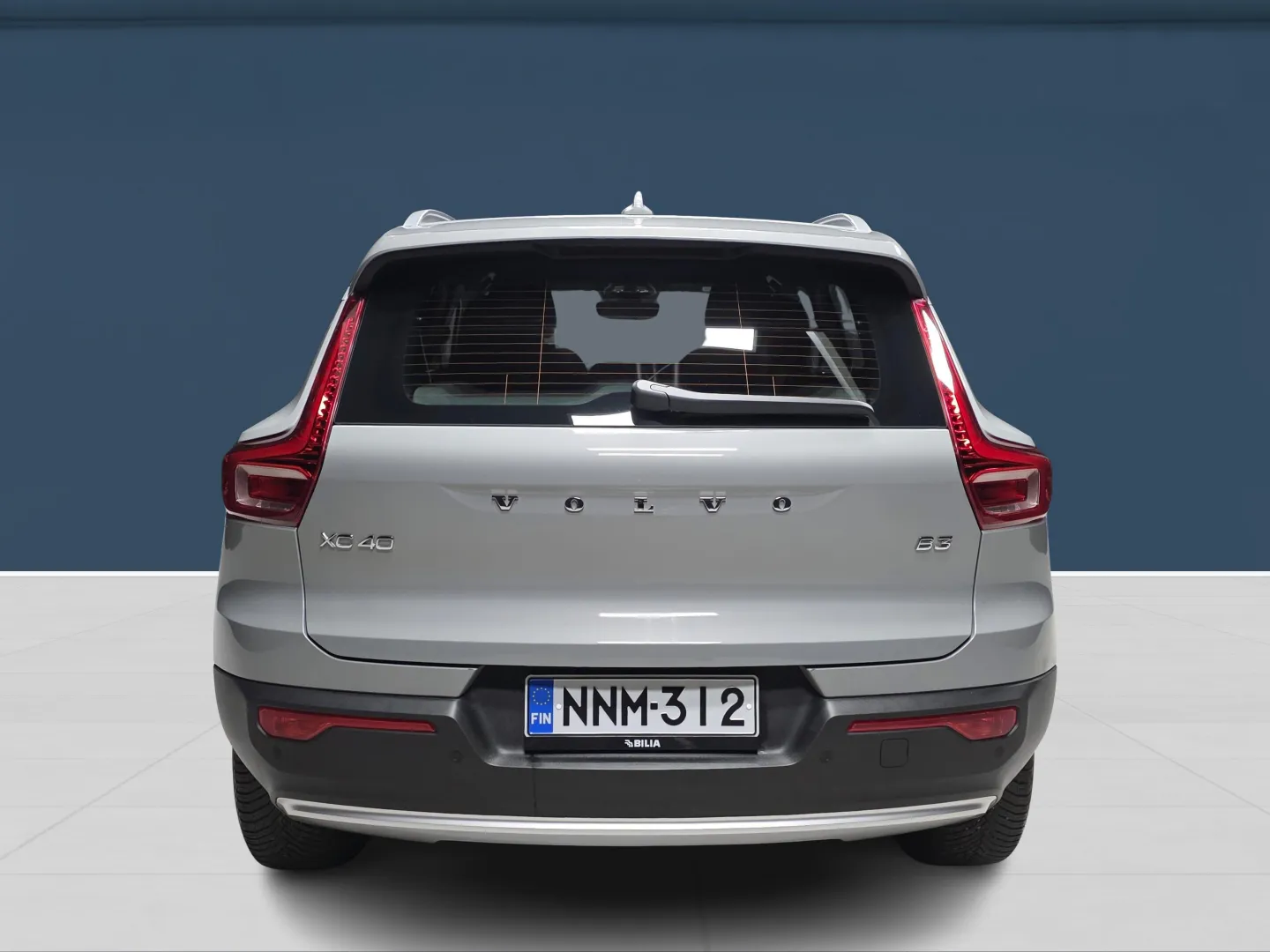 Autokuva 5 - NNM-312