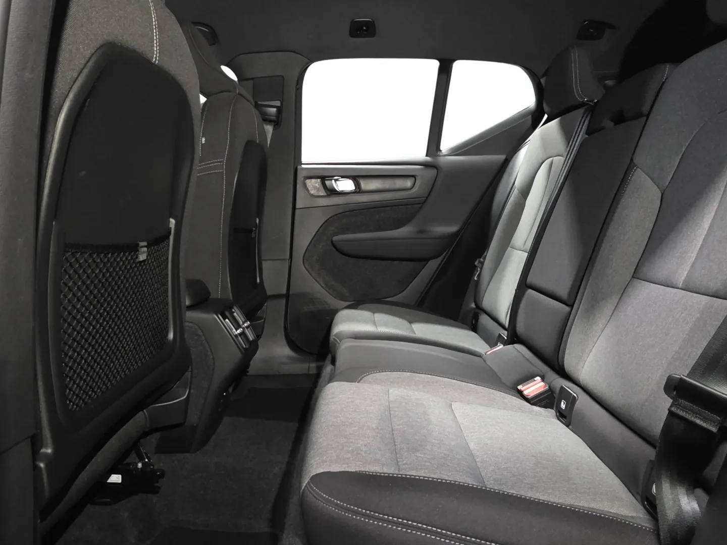 Autokuva 9 - NNM-314