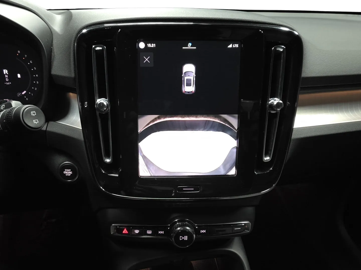 Autokuva 13 - NNM-314