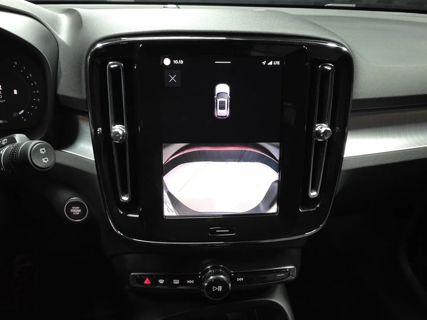 Autokuva 14 - NNM-755