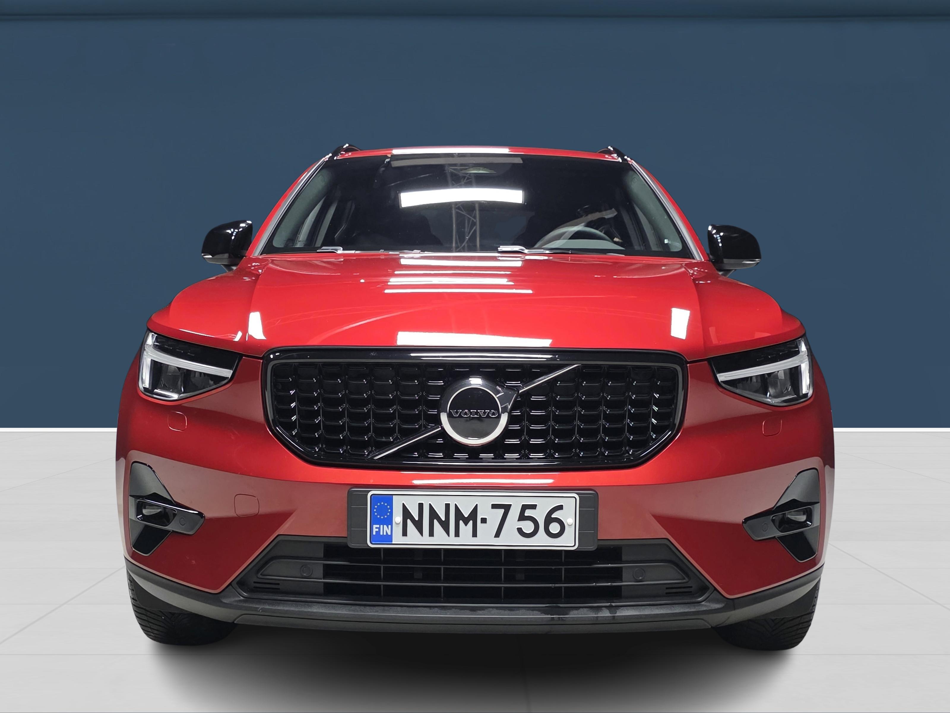 Volvo XC40 2024, kuva 2/17