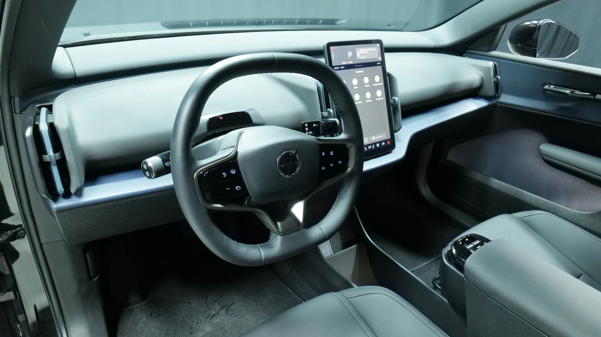 Autokuva 9 - NNN-825