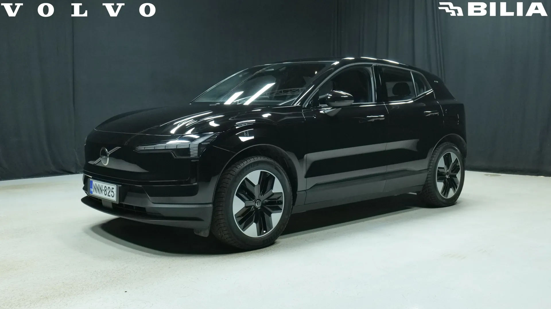 Autokuva 1 - NNN-825