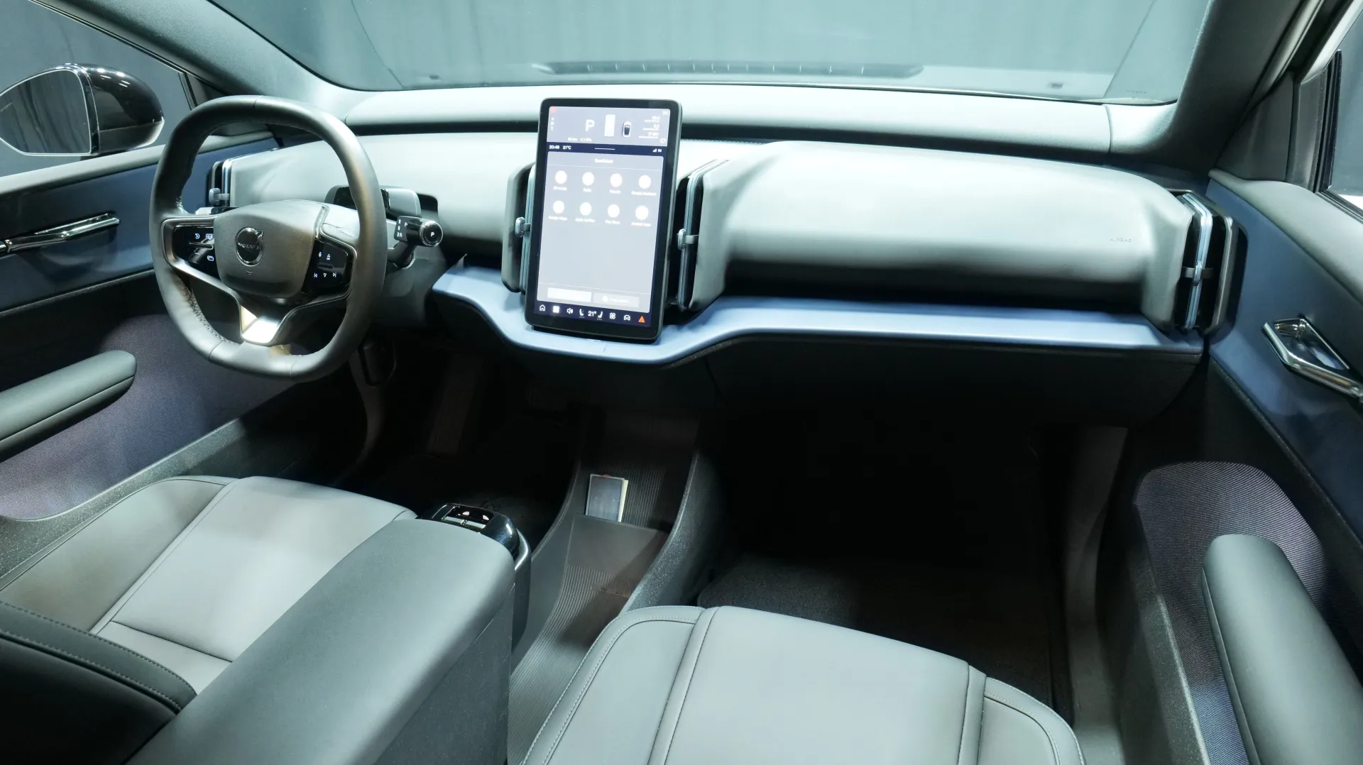 Autokuva 15 - NNN-825