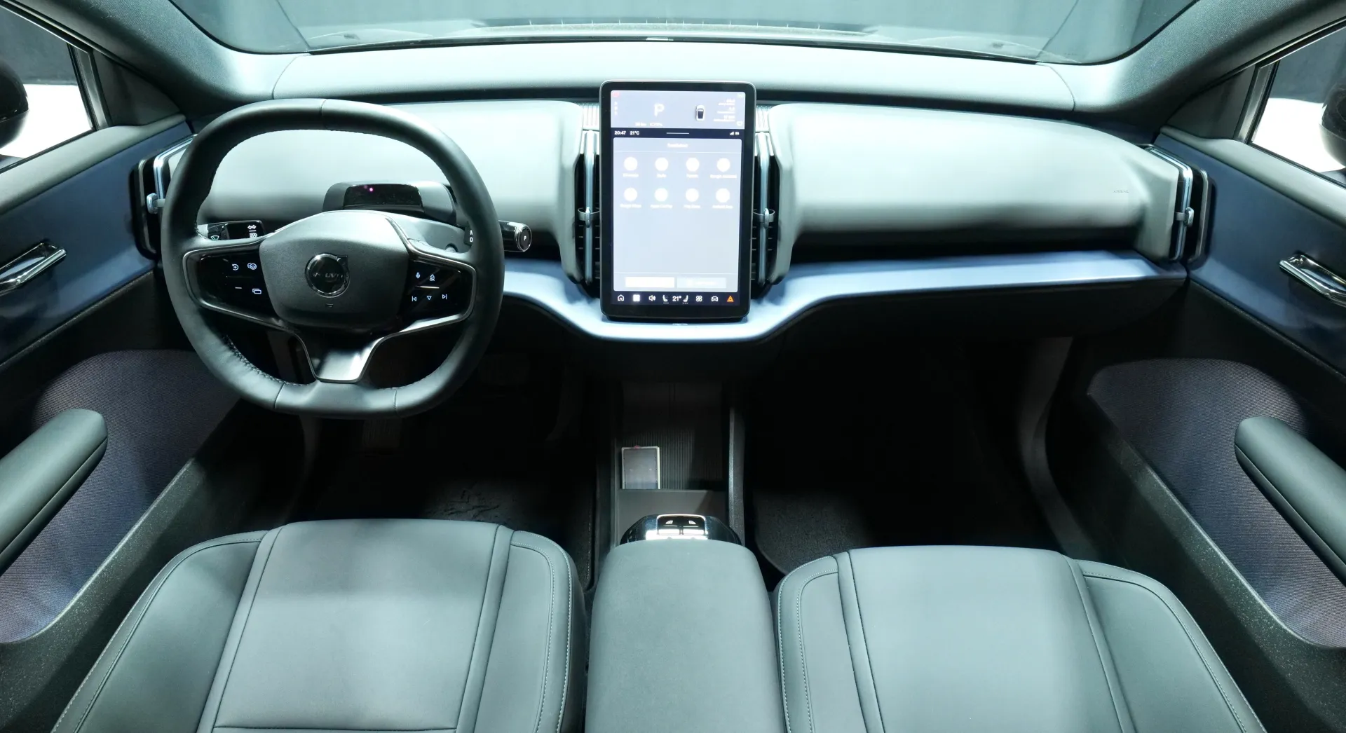 Autokuva 10 - NNN-825