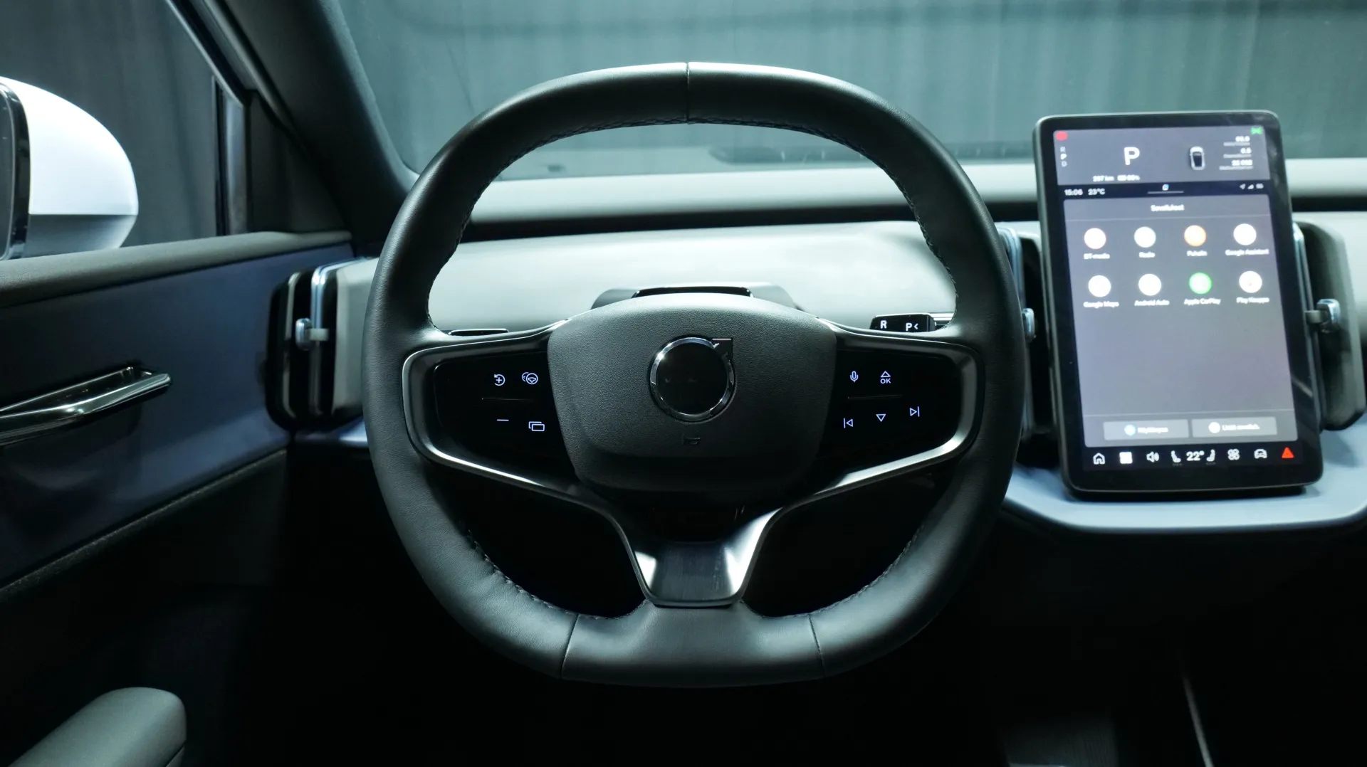 Autokuva 11 - NNR-348