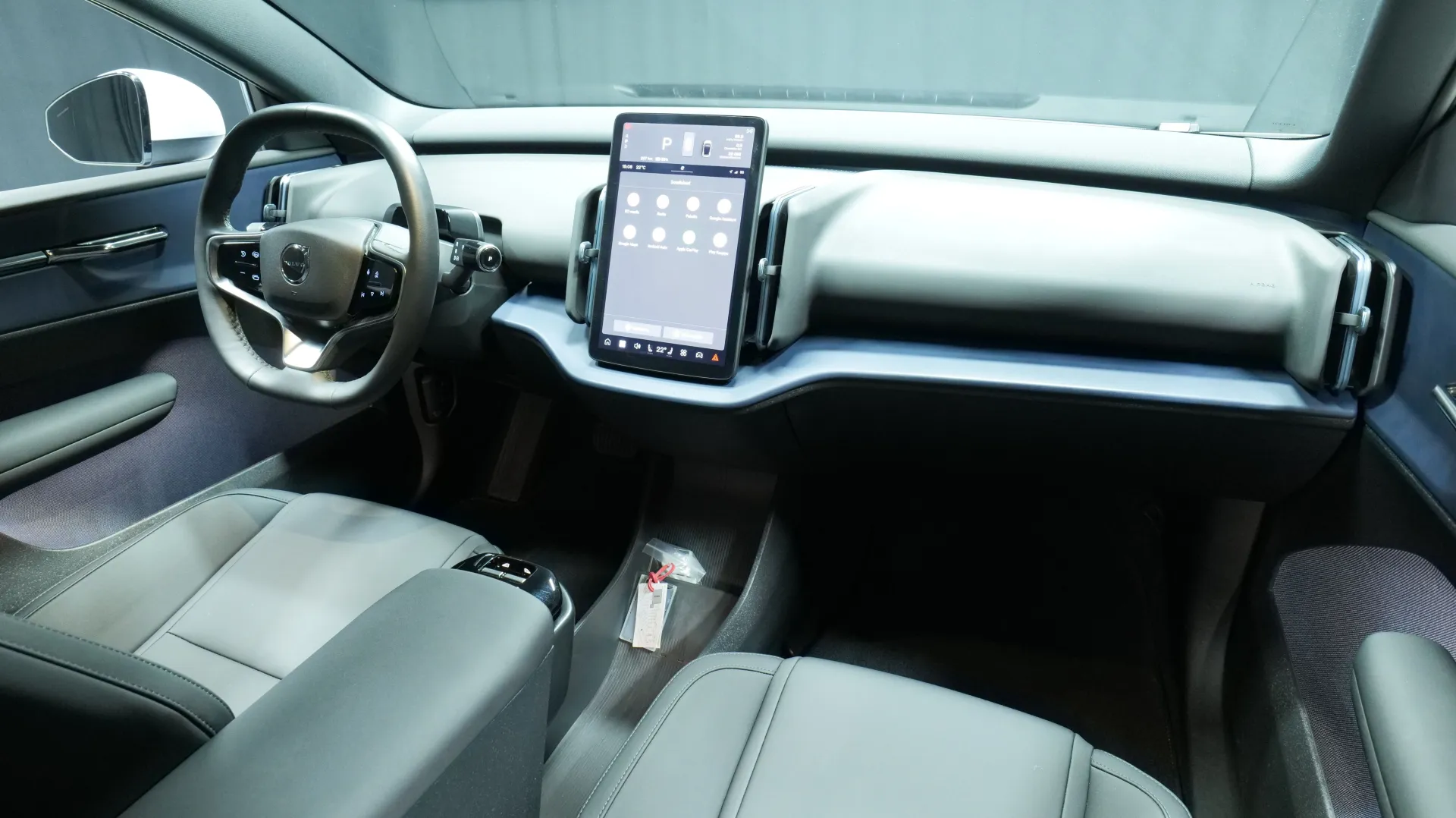 Autokuva 15 - NNR-348