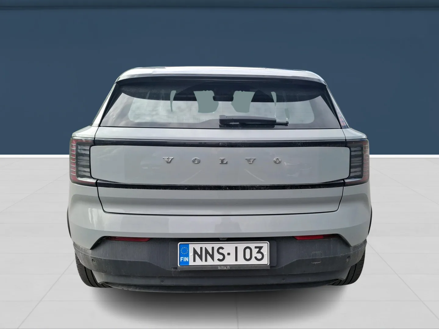 Autokuva 5 - NNS-103