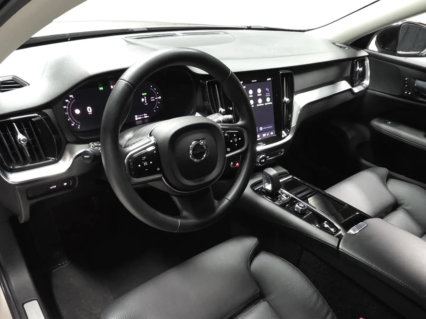 Autokuva 8 - NNS-120