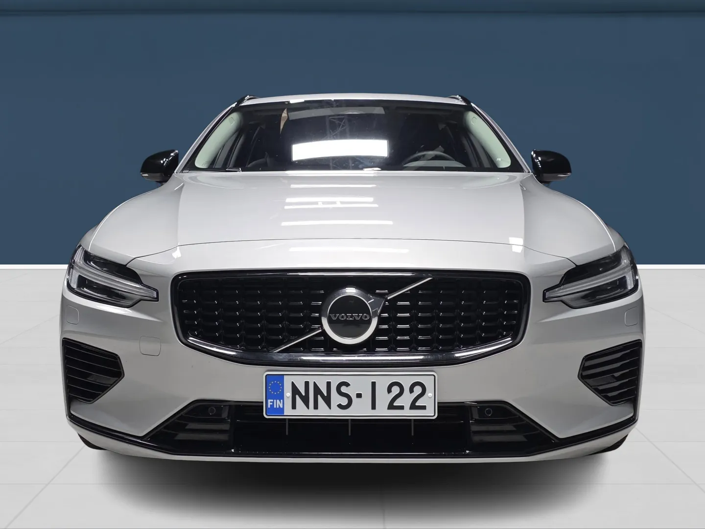 Autokuva 2 - NNS-122