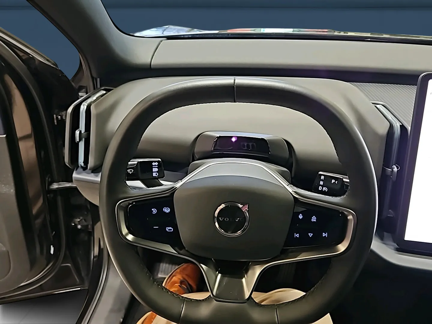 Autokuva 8 - NNT-467