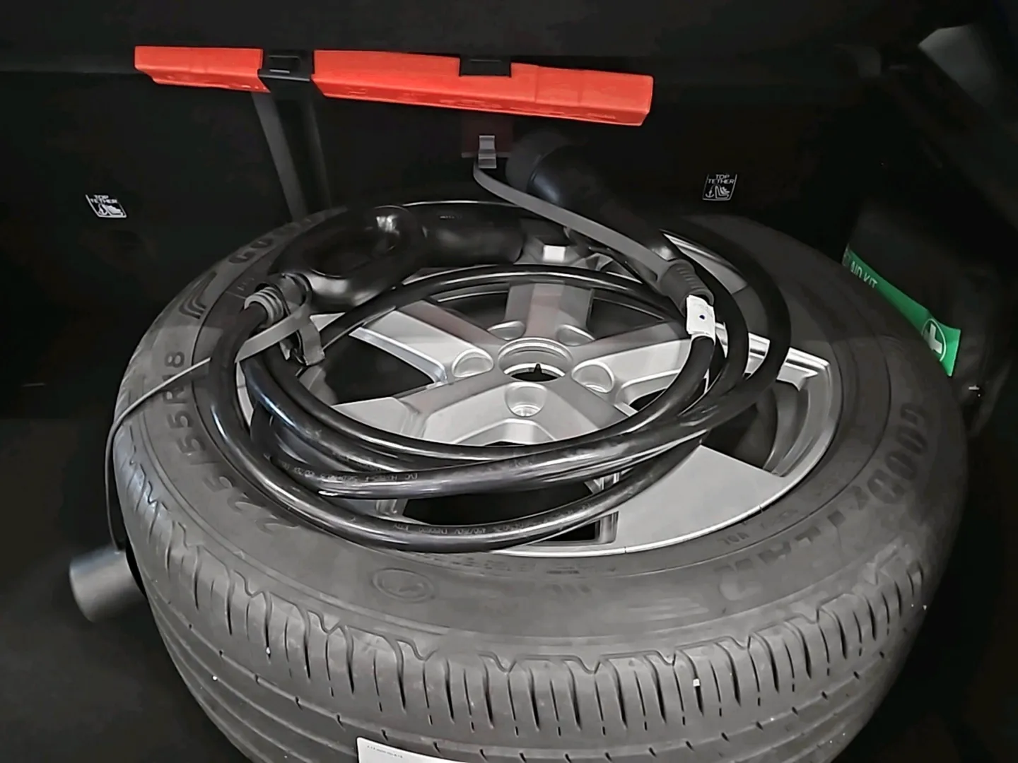 Autokuva 11 - NNT-467