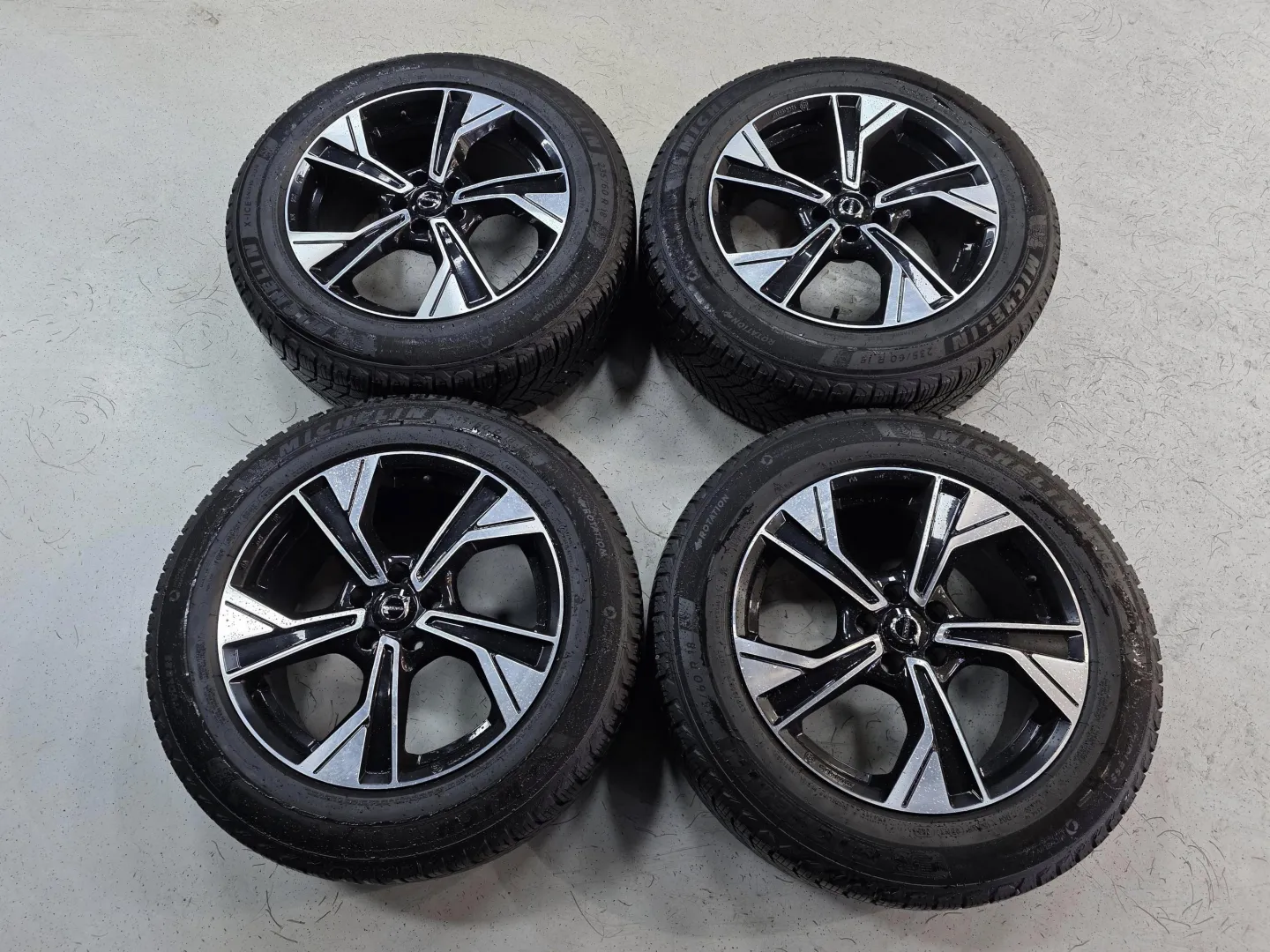 Autokuva 12 - NNZ-222