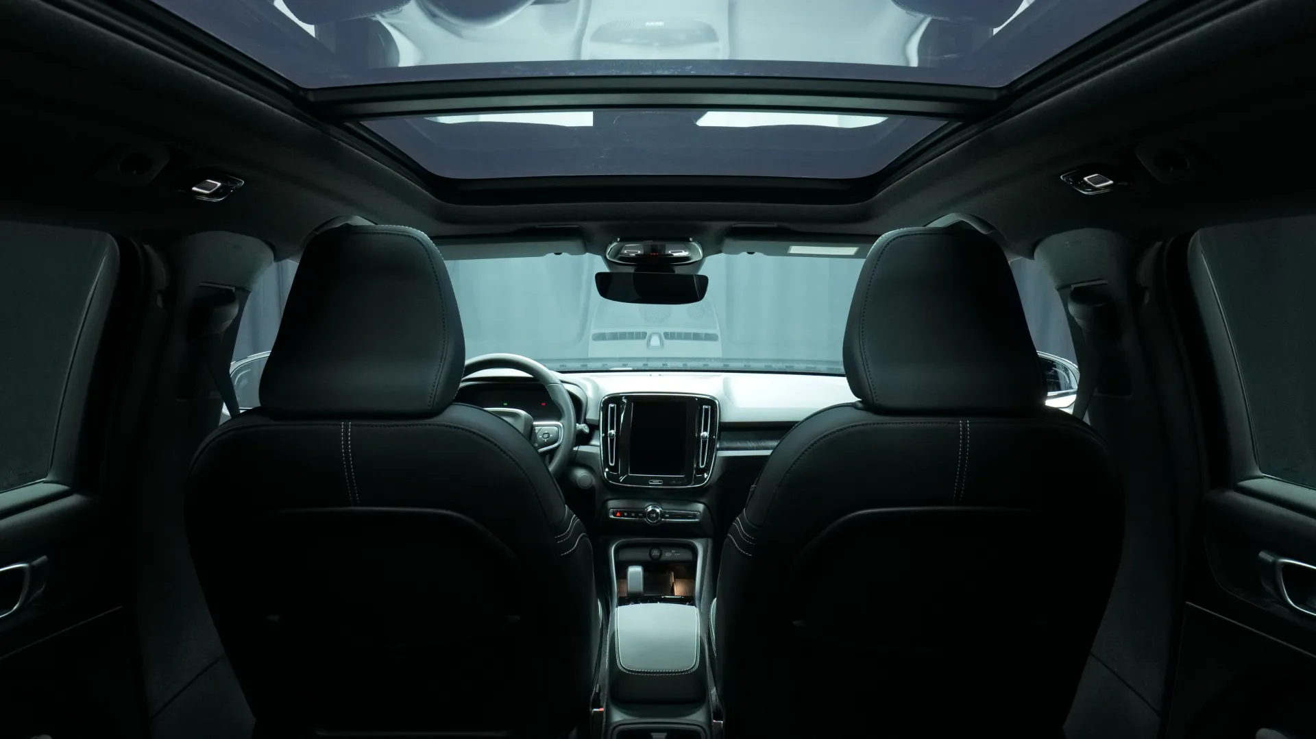 Autokuva 18 - NOA-645