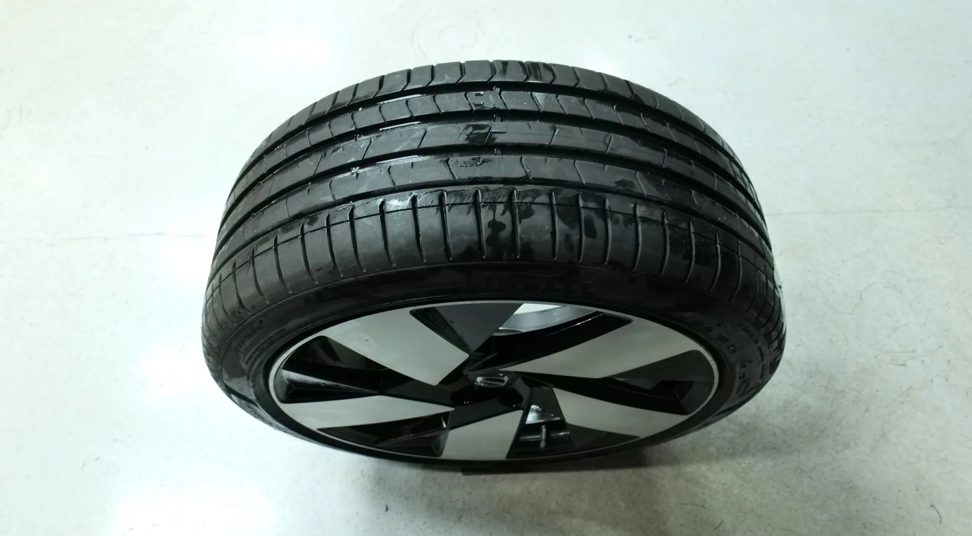 Autokuva 21 - NOA-645