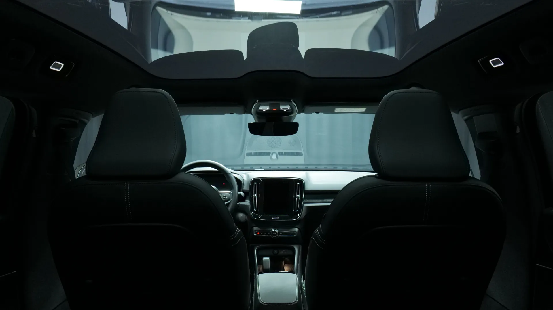 Autokuva 18 - NOA-655