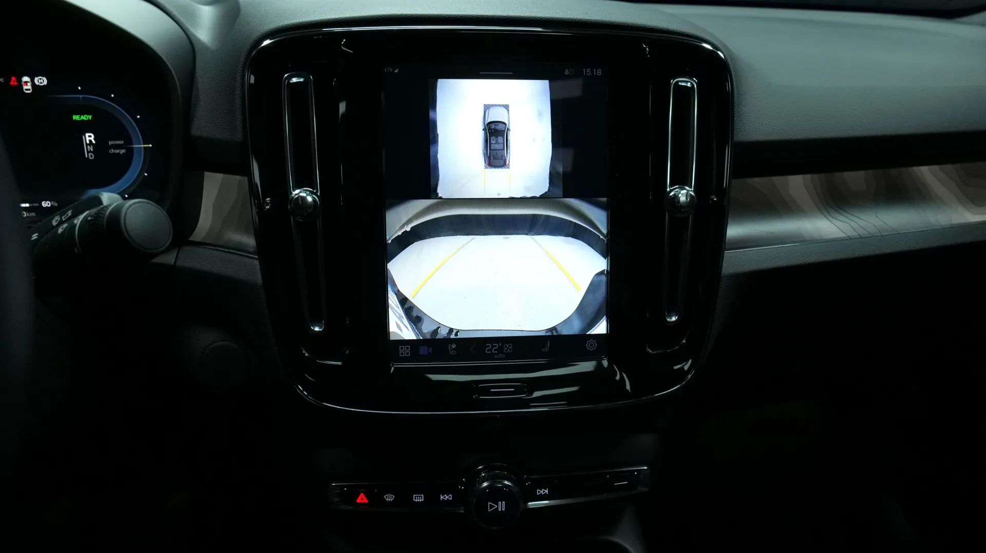 Autokuva 7 - NOA-655