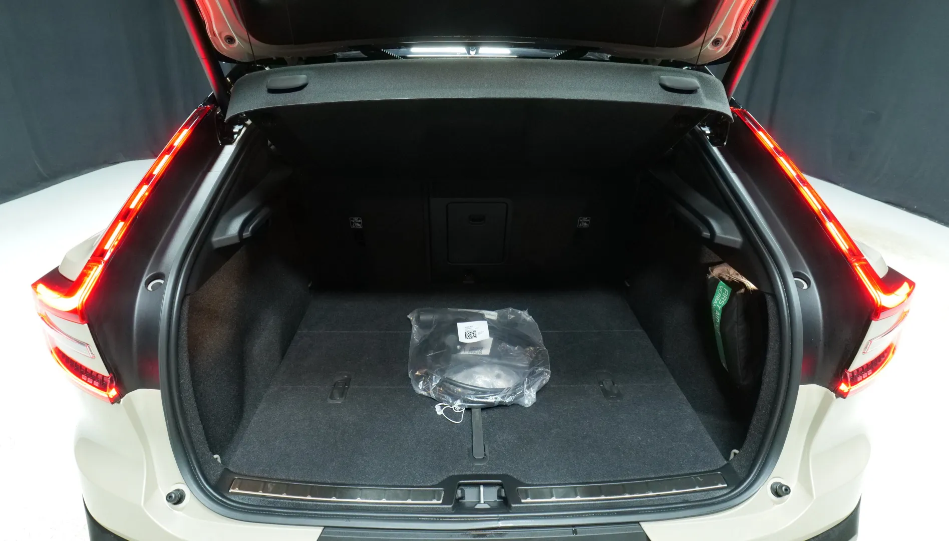 Autokuva 17 - NOA-655